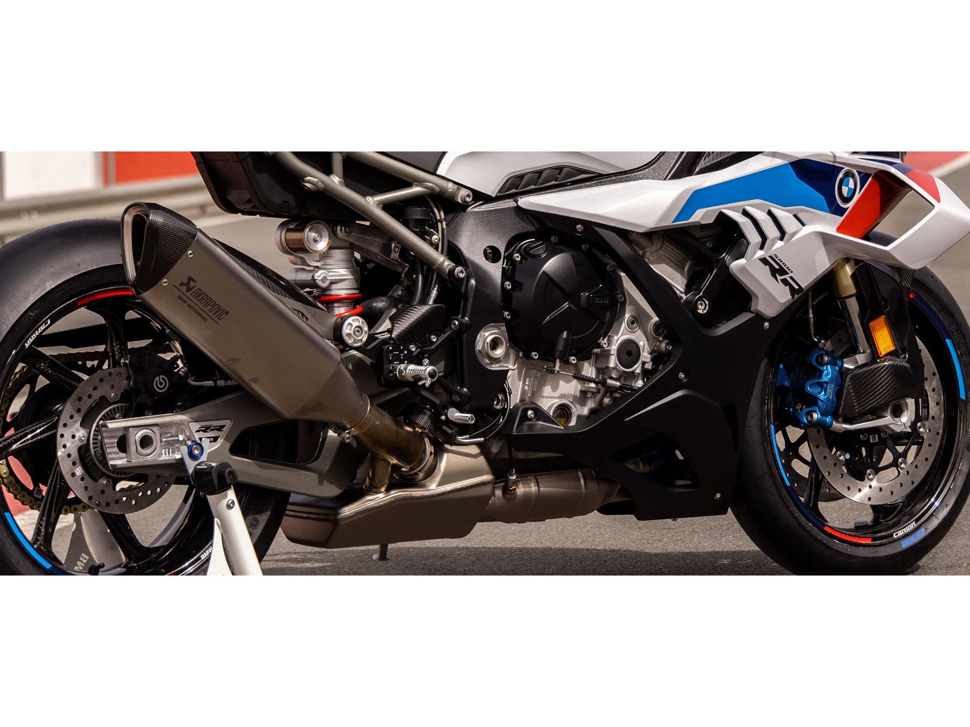 2026 BMW S 1000 RR - media 15