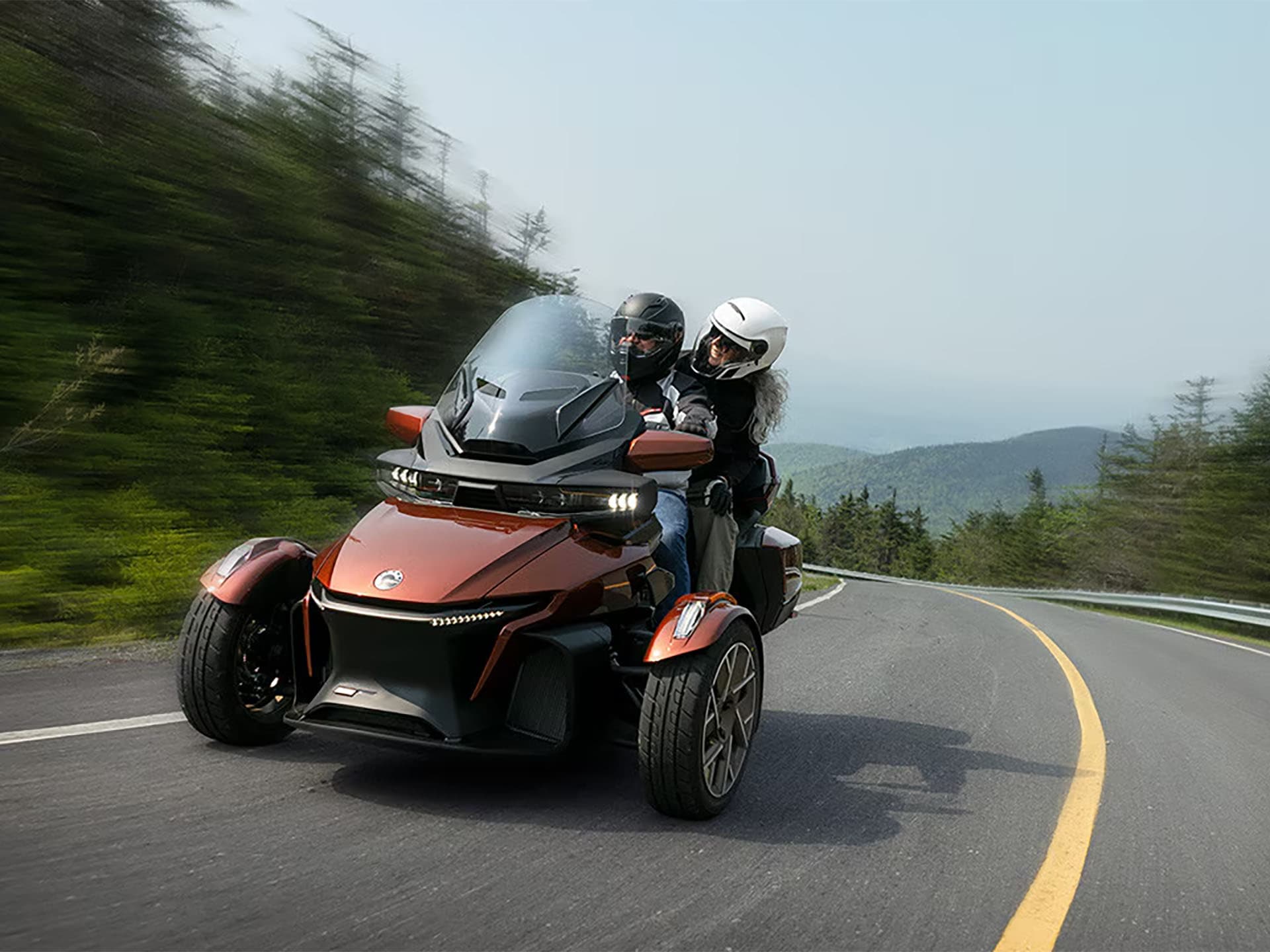 2026 Can-Am Spyder RT Sea-to-Sky - media 6