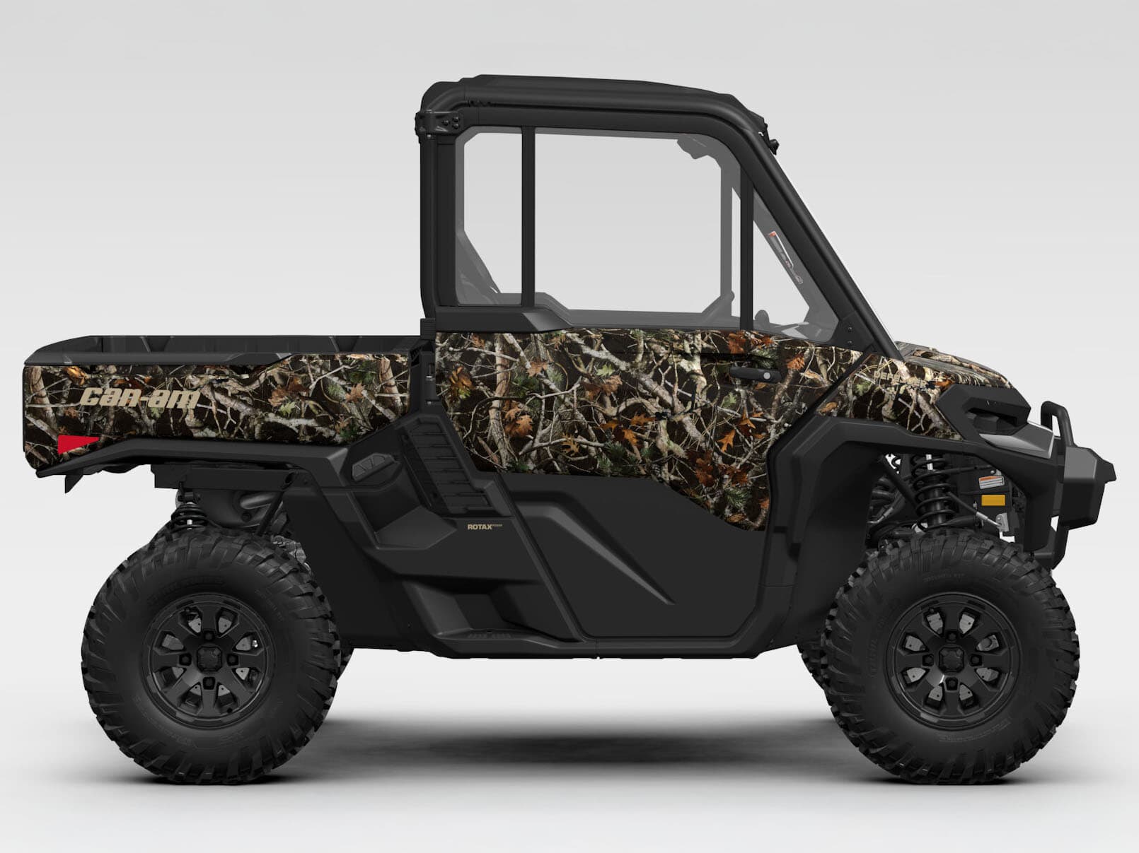 2026 Can-Am Defender XT CAB HD11 with 10.25 in. touchscreen display - media 12
