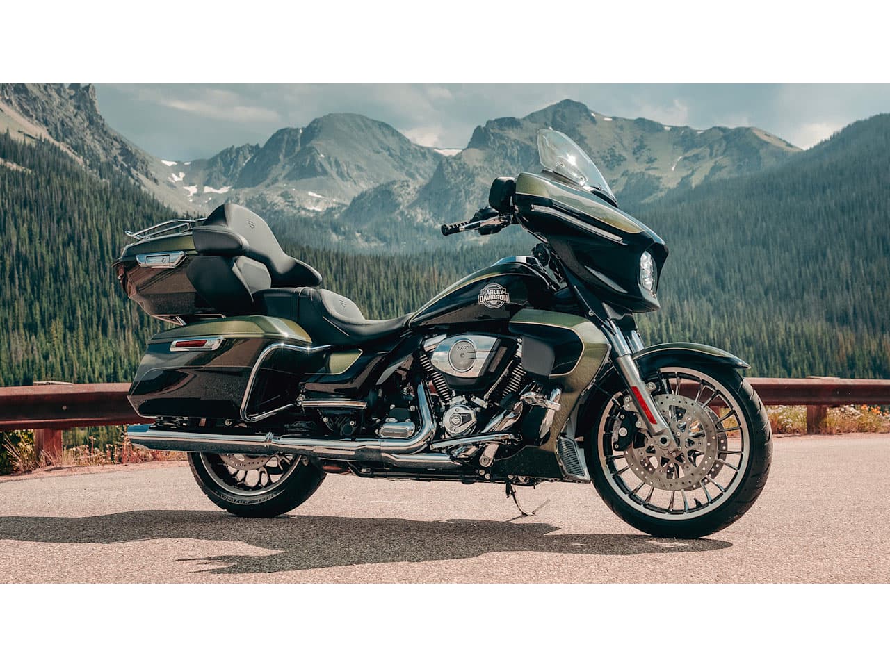 2026 Harley-Davidson Street Glide® Limited - media 16