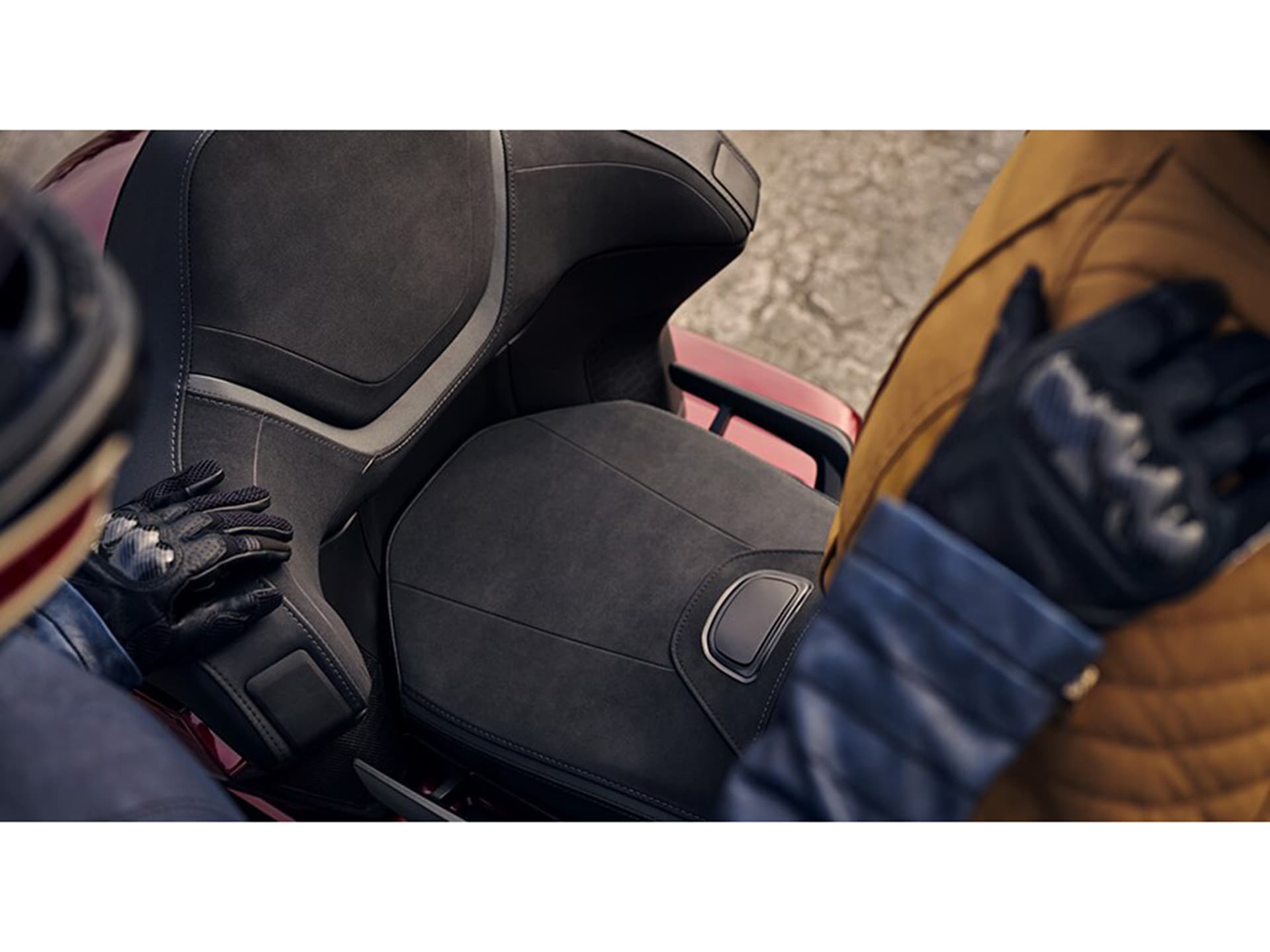 2025 Honda Gold Wing Tour 50th Anniversary - media 14