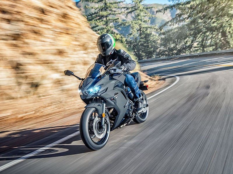 2021 Kawasaki Ninja 650 ABS - media 8