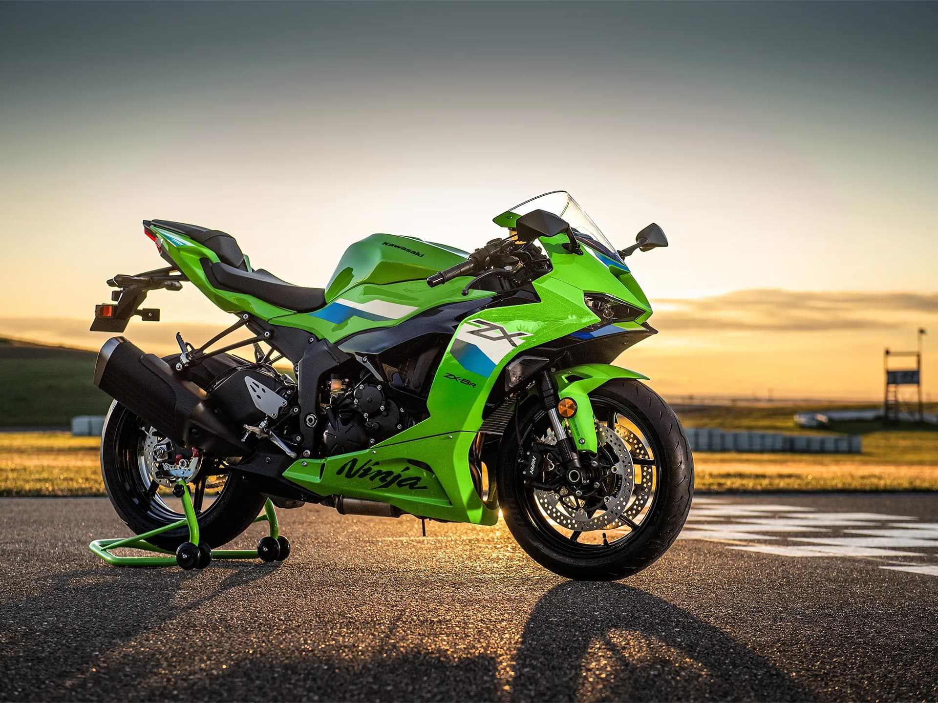 2026 Kawasaki NINJA ZX-6R ABS - media 4