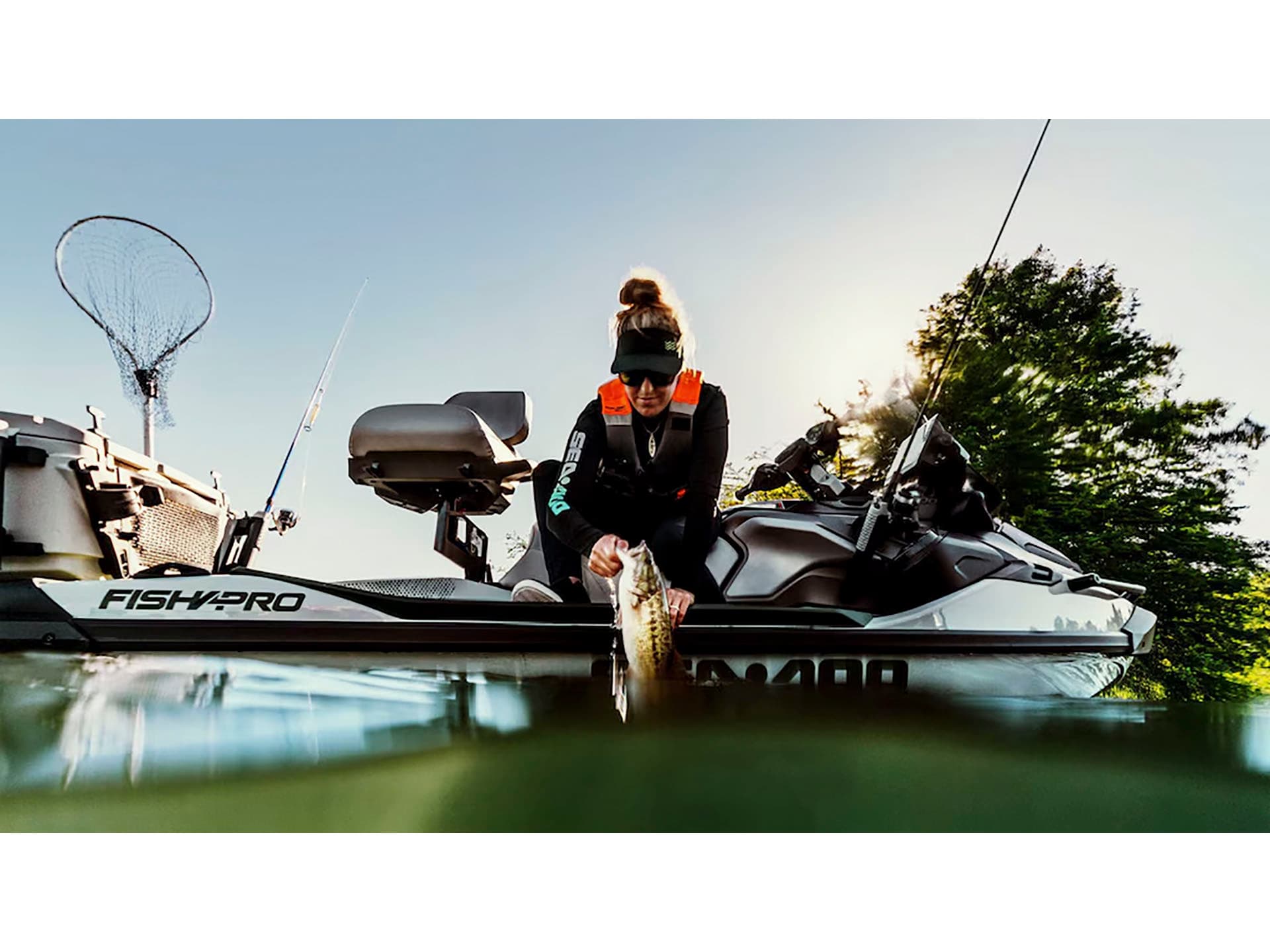 2025 Sea-Doo FishPro Apex 300 - media 11