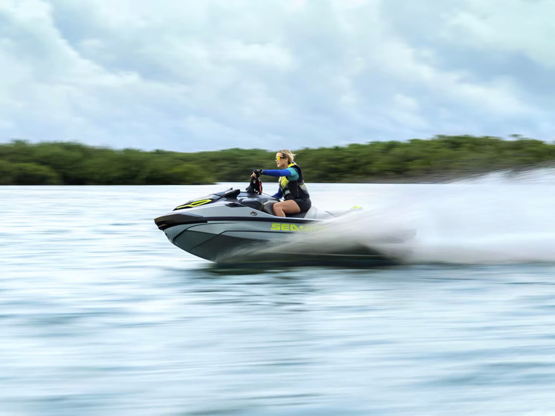 2025 Sea-Doo RXT-X 325 + Tech Package - media 13