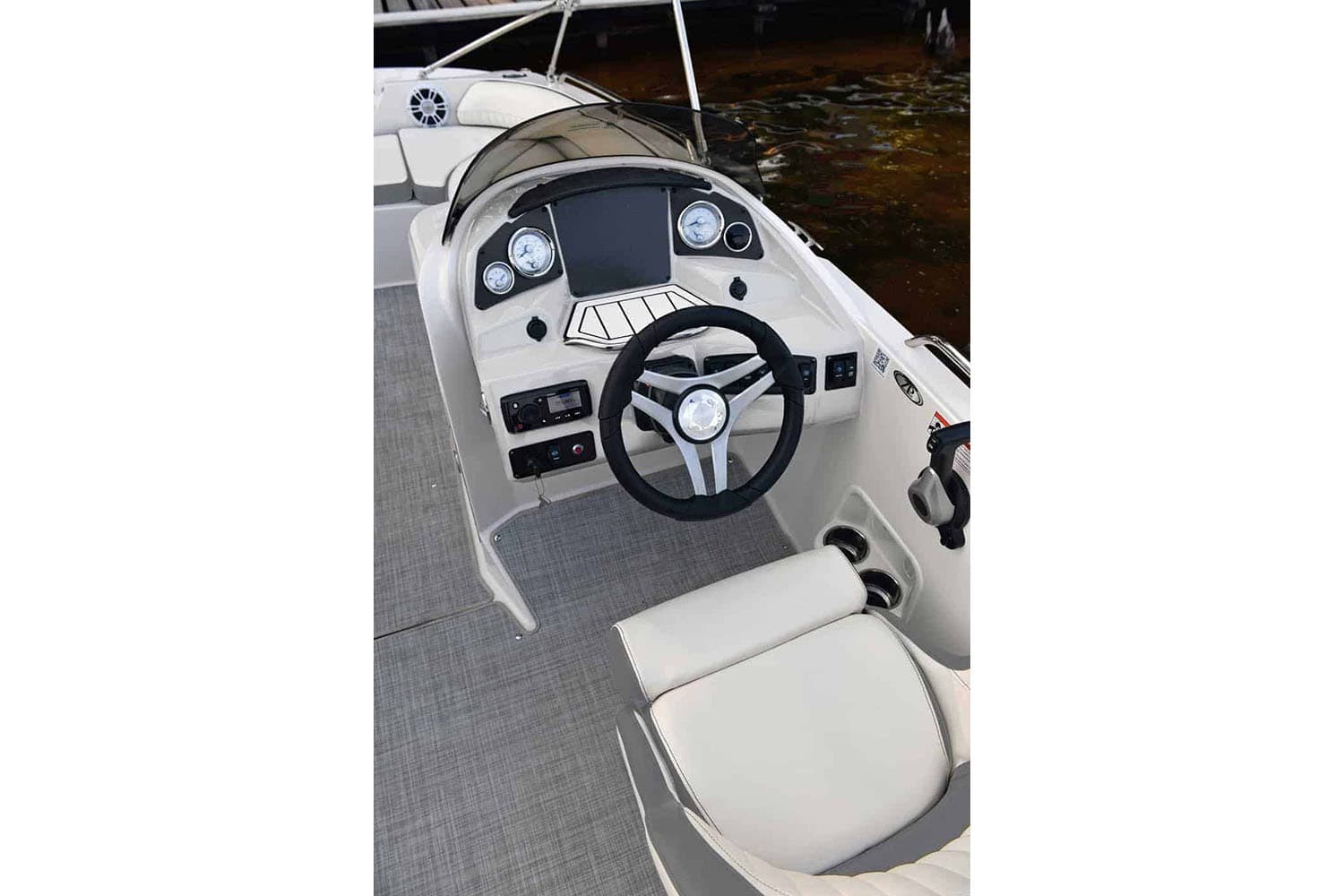 2025 Stingray 192SC - media 3