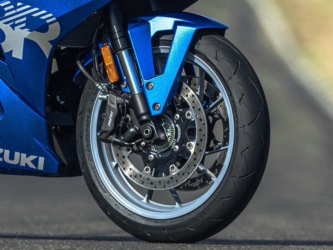 2026 Suzuki GSX-8R - media 3