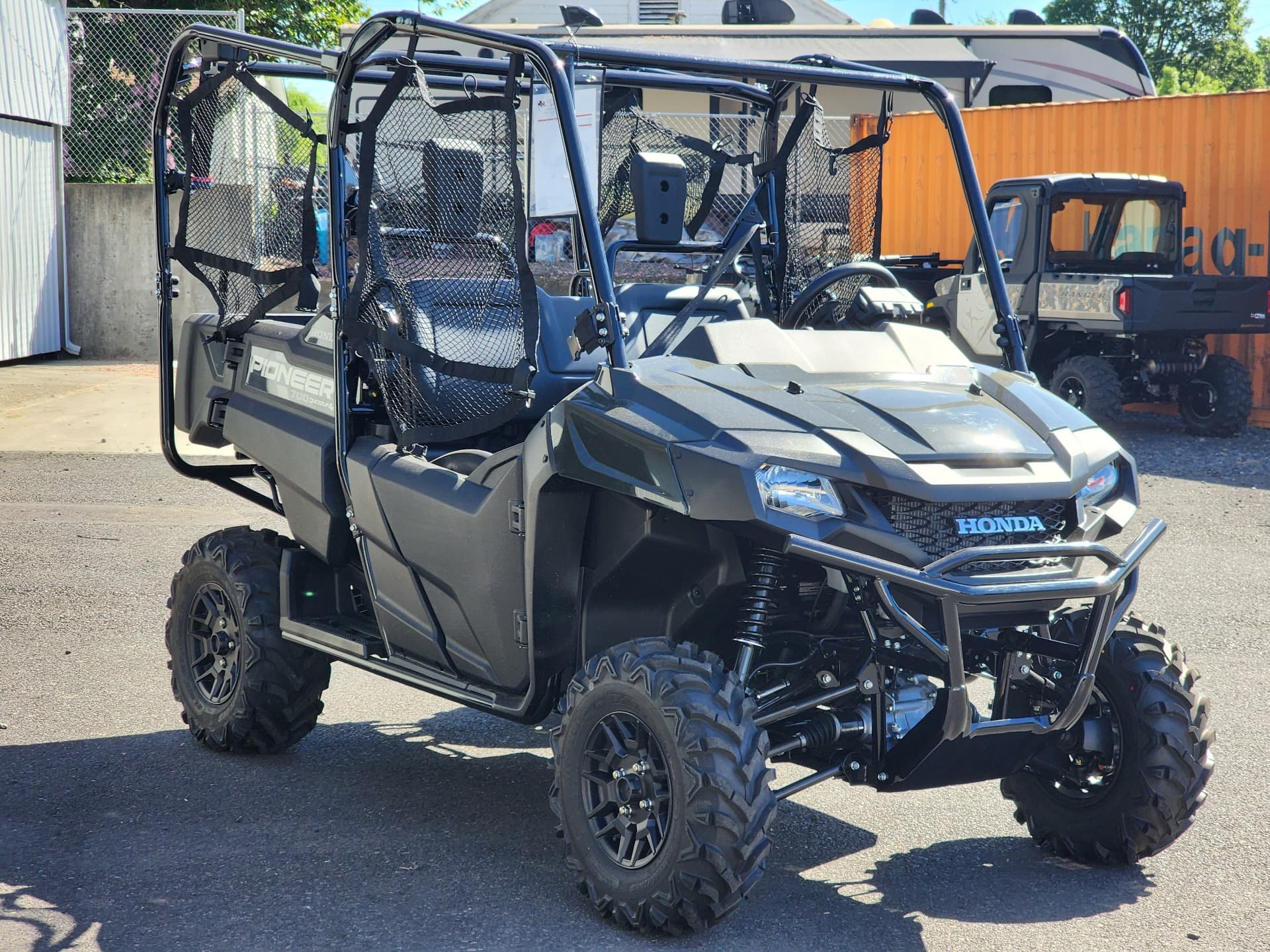 2025 Honda Pioneer 700-4 Deluxe - media 4