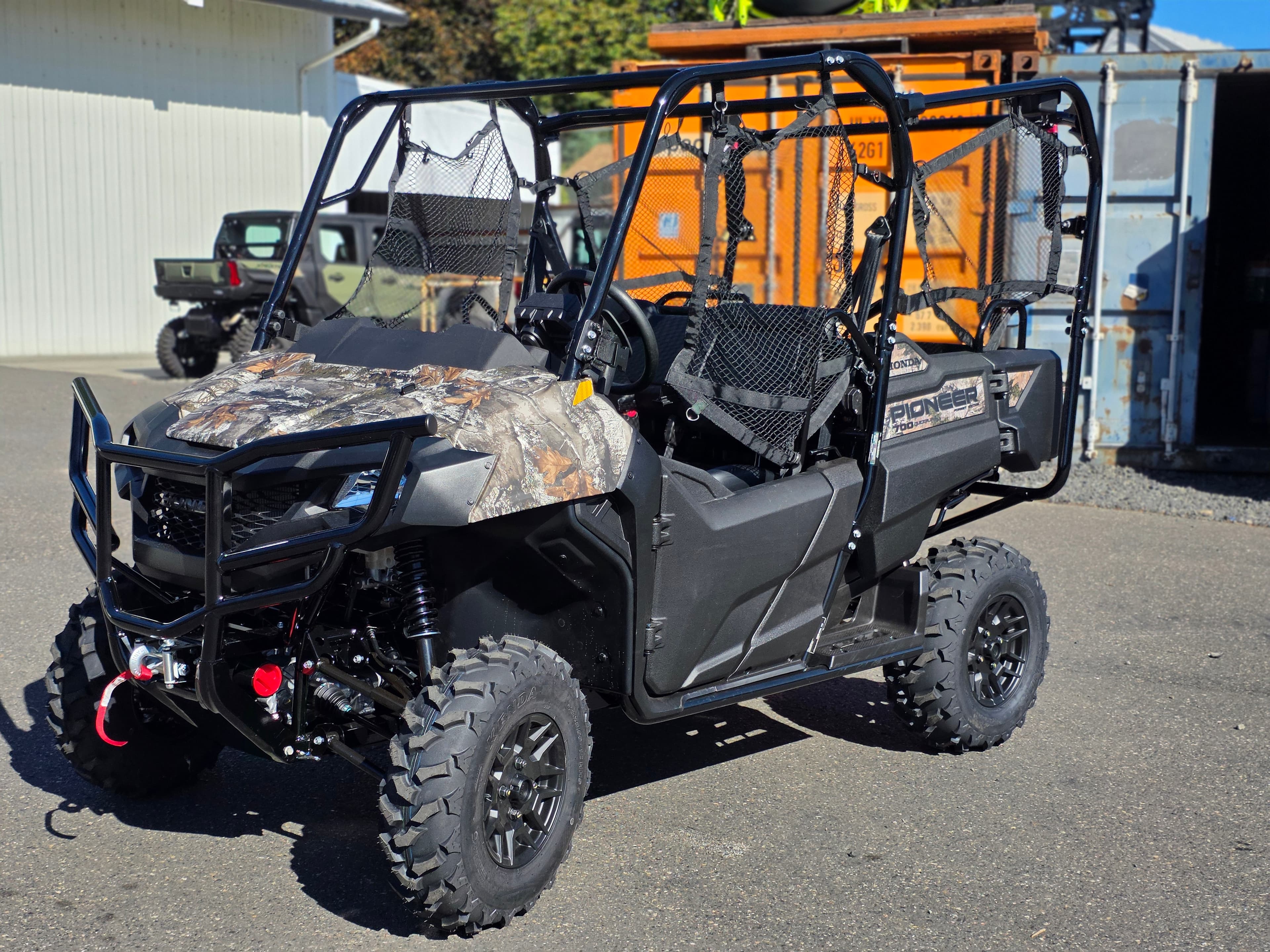 2026 Honda Pioneer 700-4 Forest - media 2