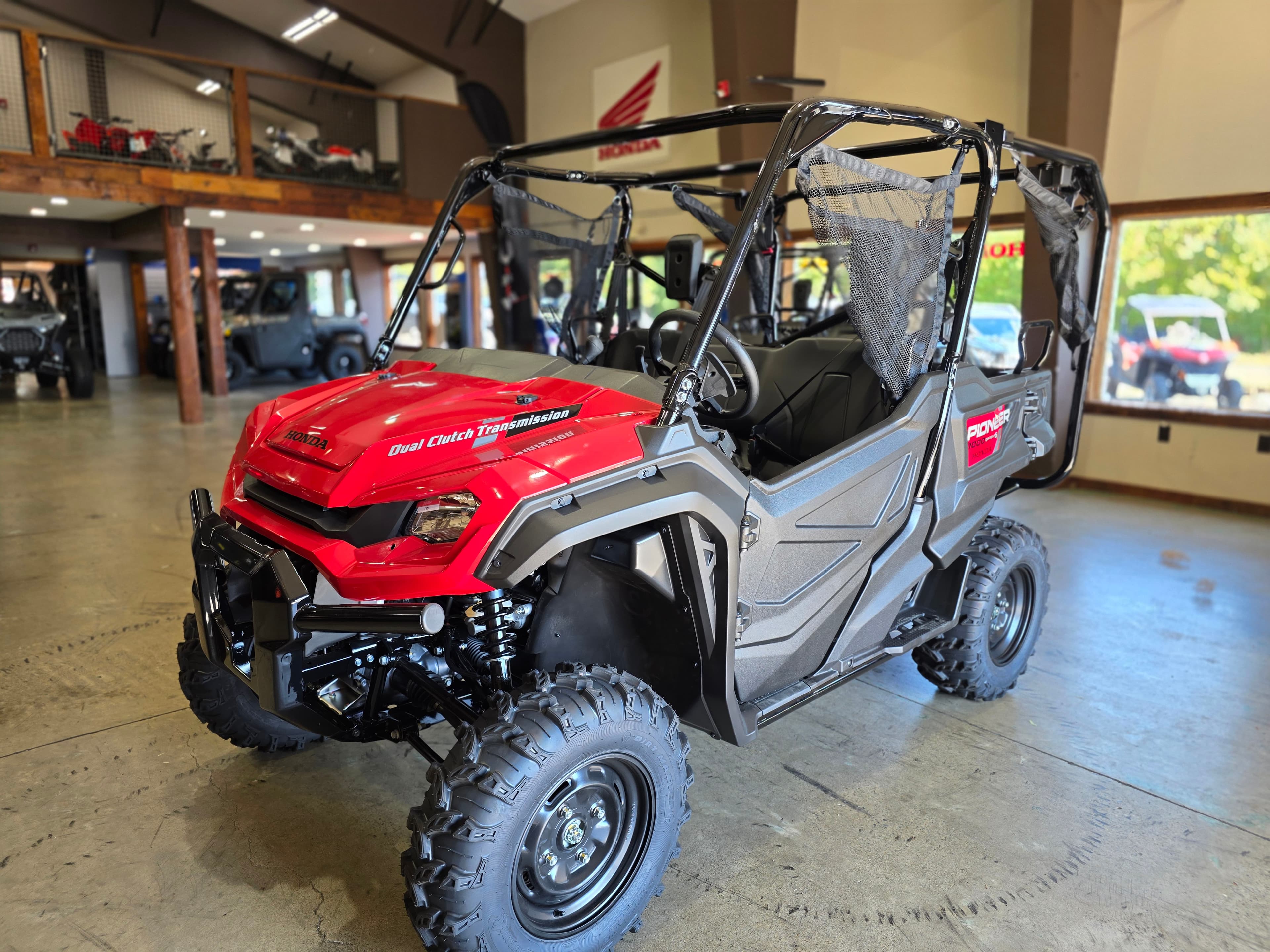 2025 Honda Pioneer 1000-5 - media 2