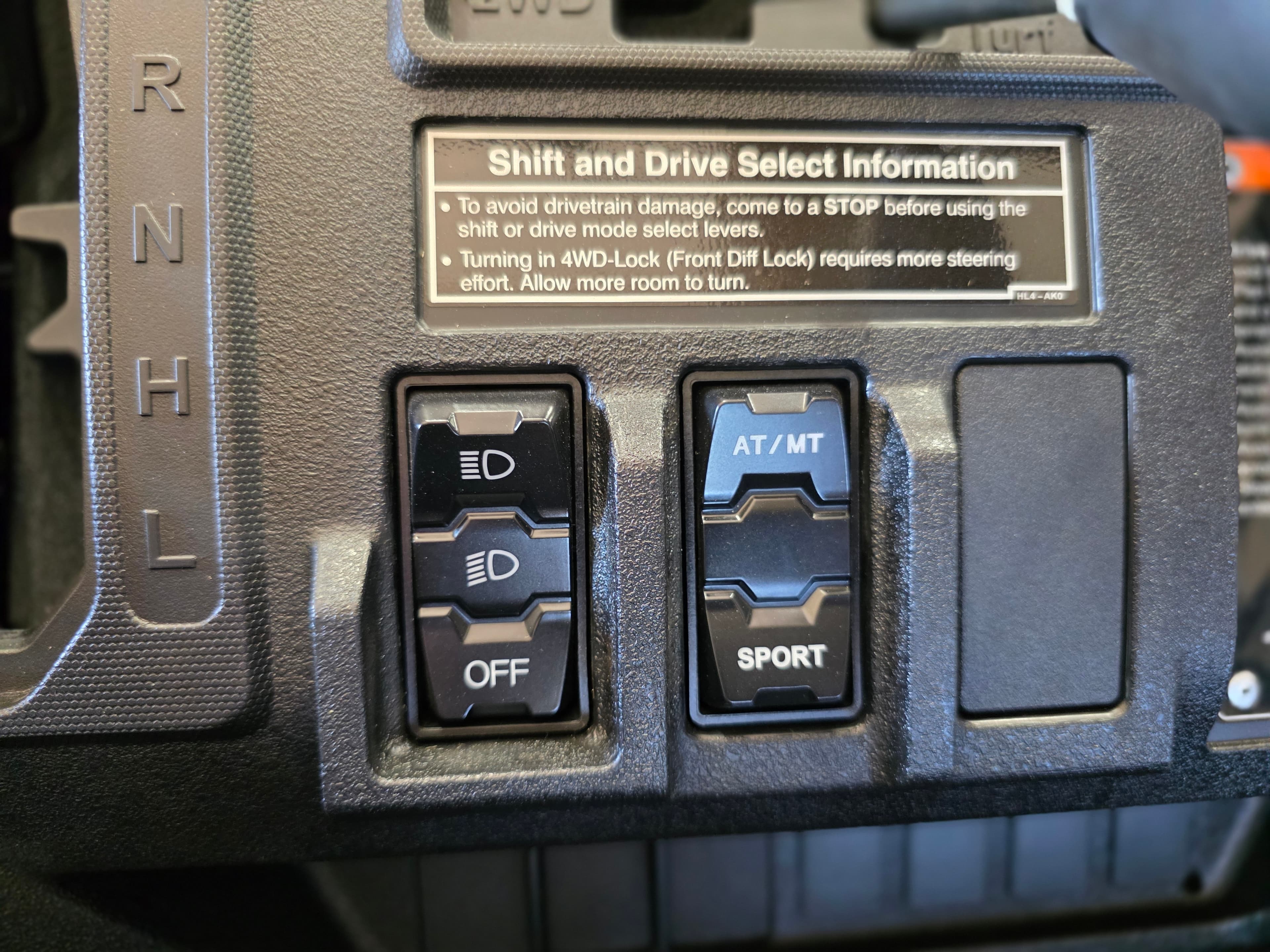 2025 Honda Pioneer 1000-5 - media 11