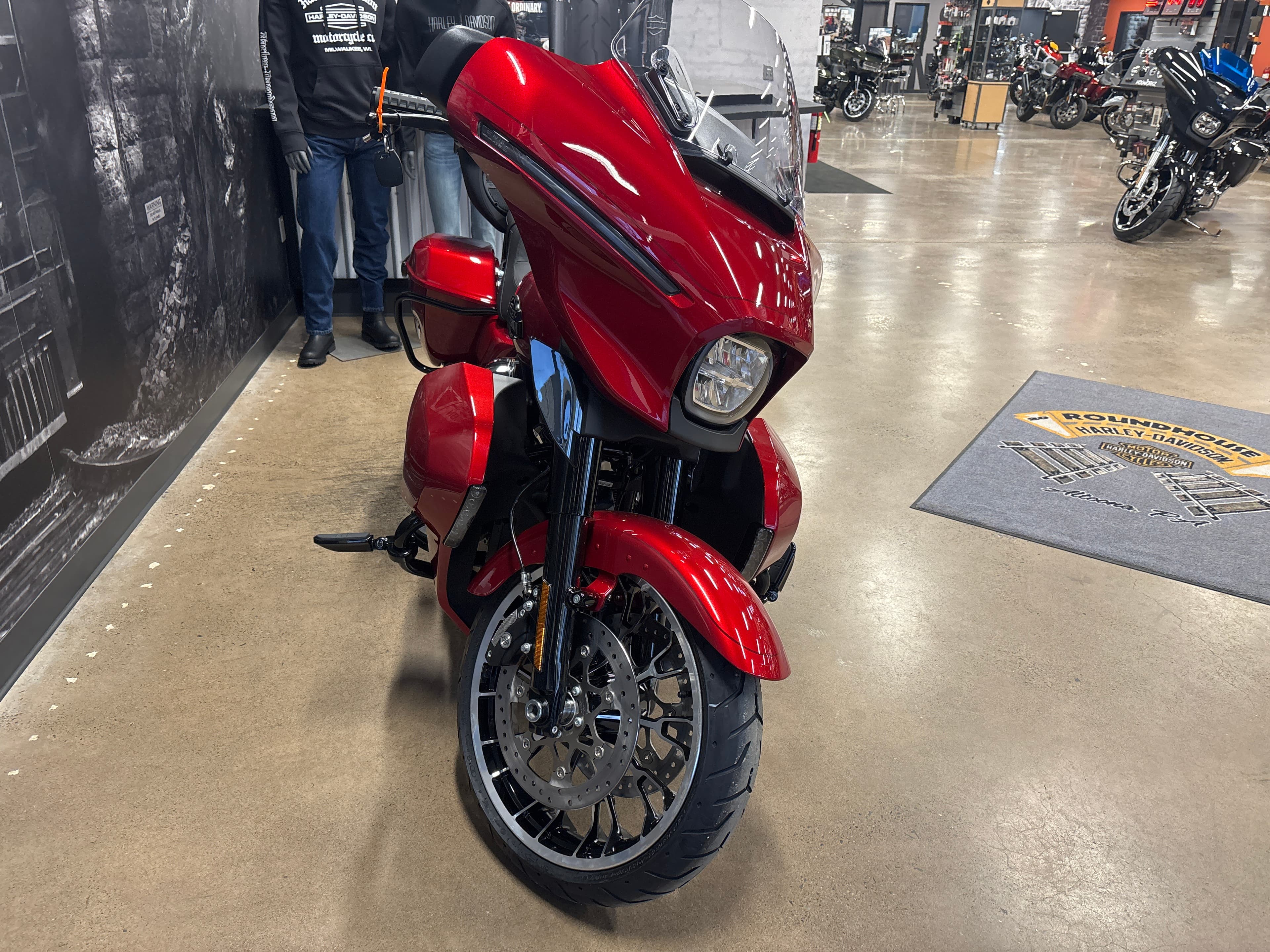 2026 Harley-Davidson Street Glide® Limited - media 3