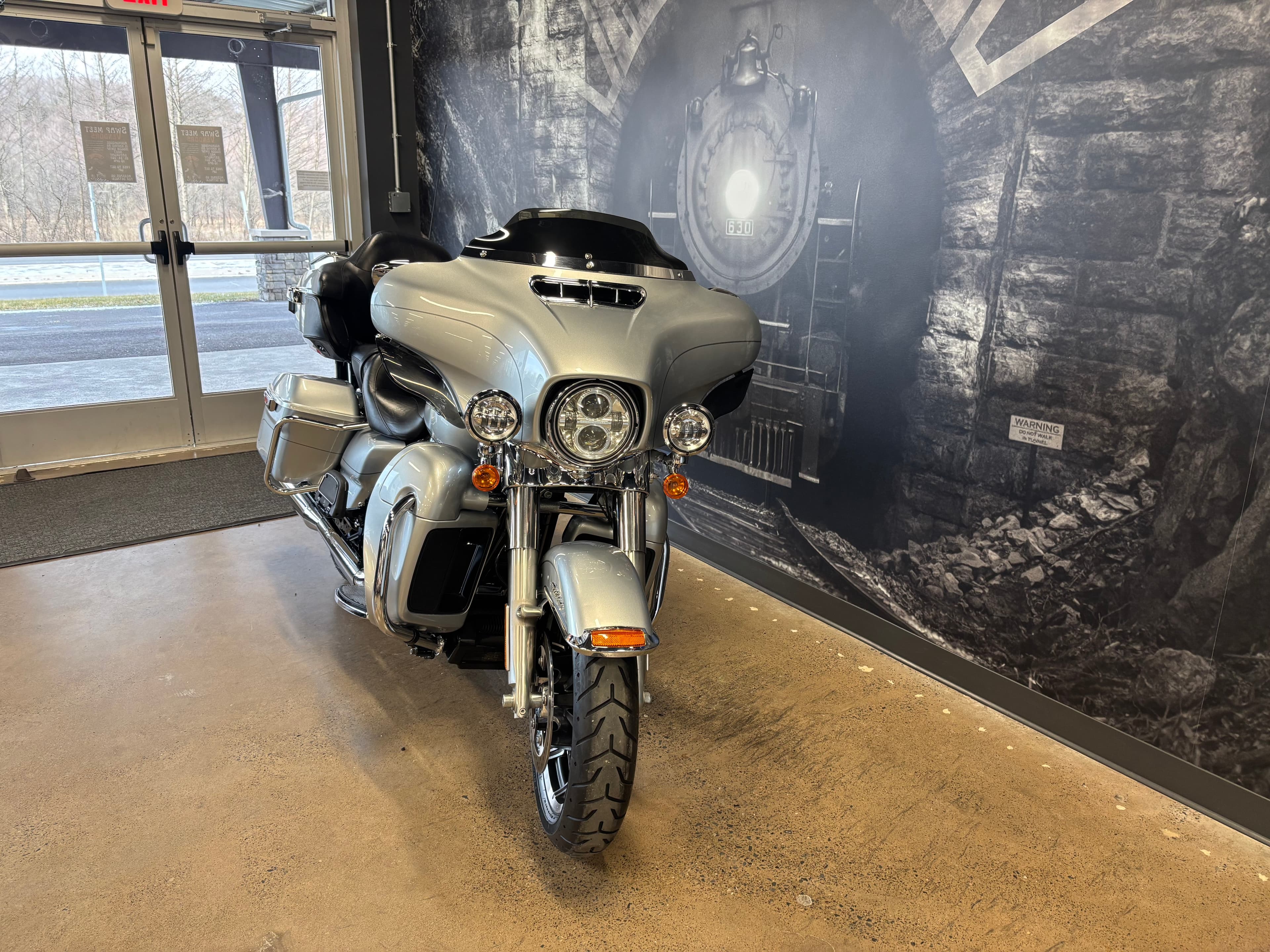 2015 Harley-Davidson Electra Glide® Ultra Classic® - media 2