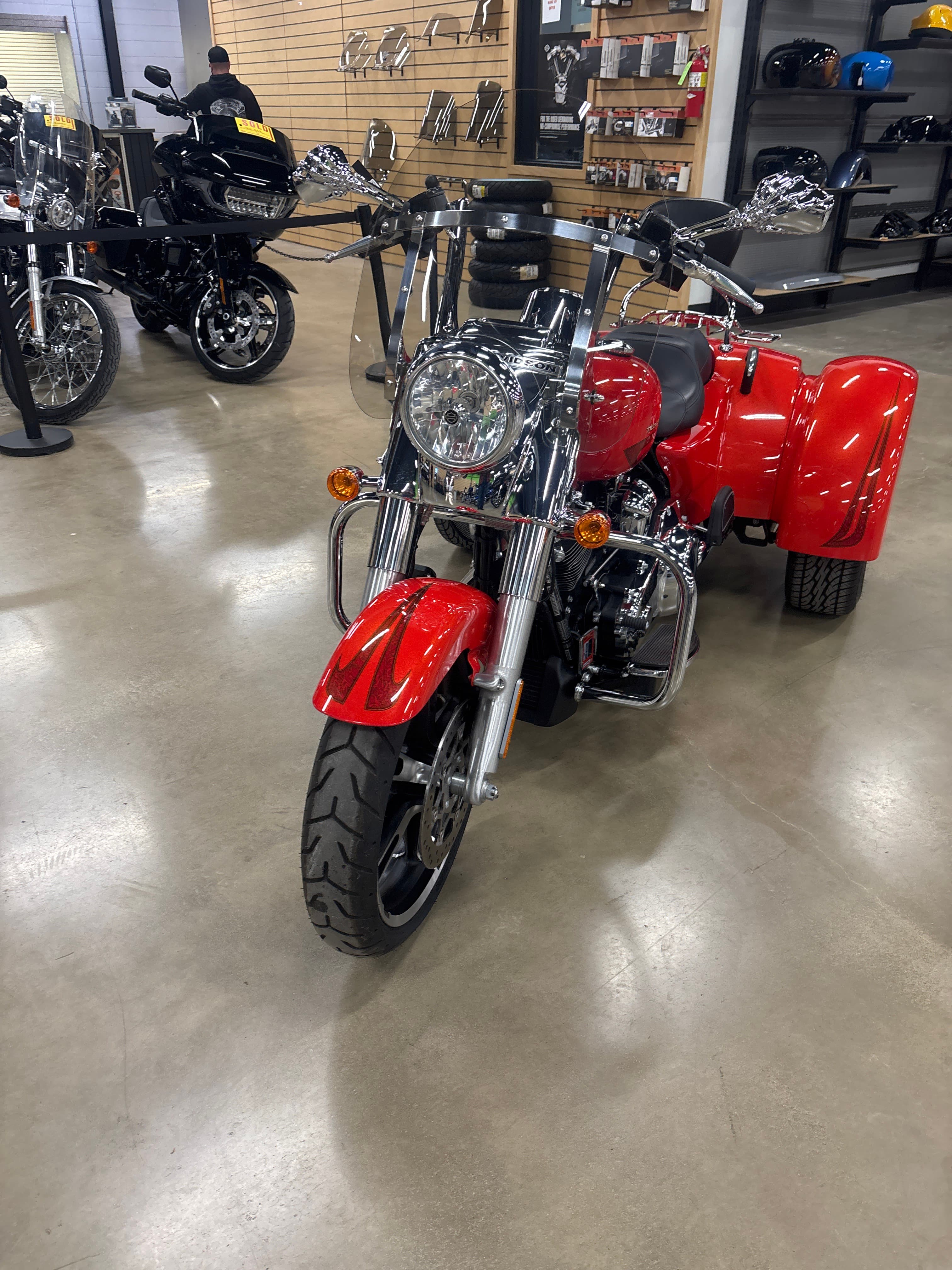 2017 Harley-Davidson Freewheeler - media 2