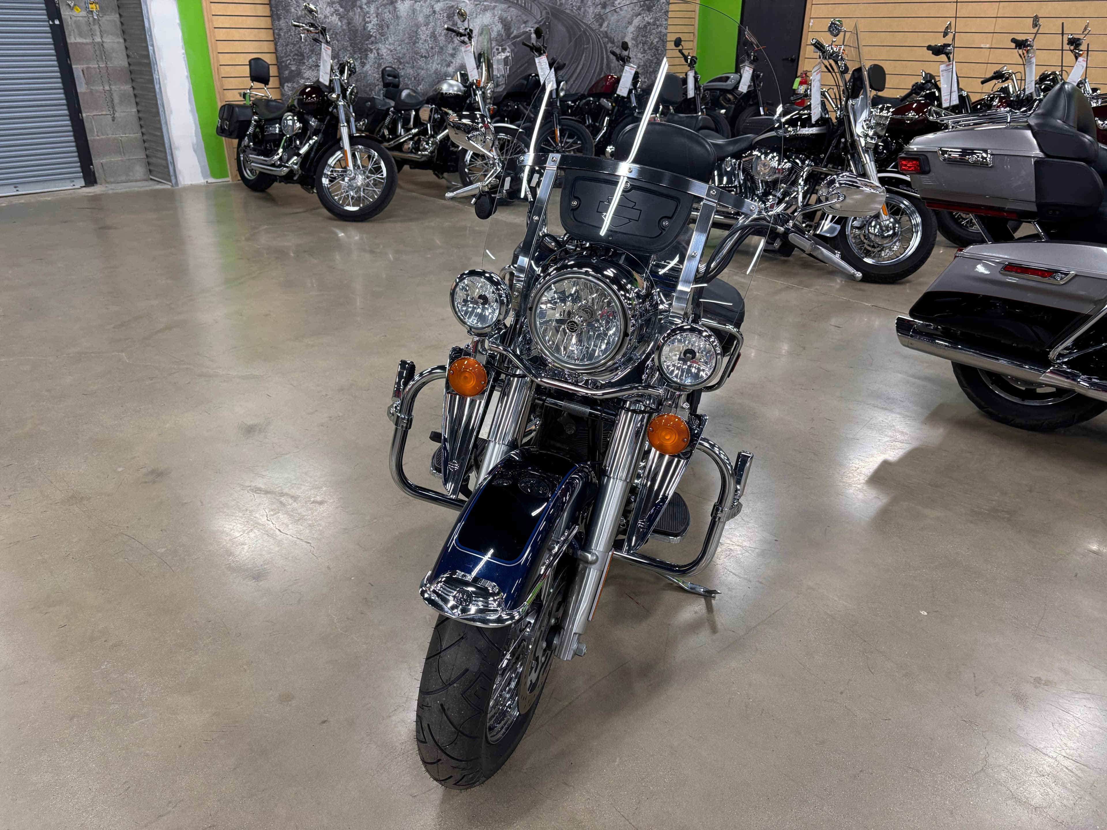 2013 Harley-Davidson Road King® Classic - media 2