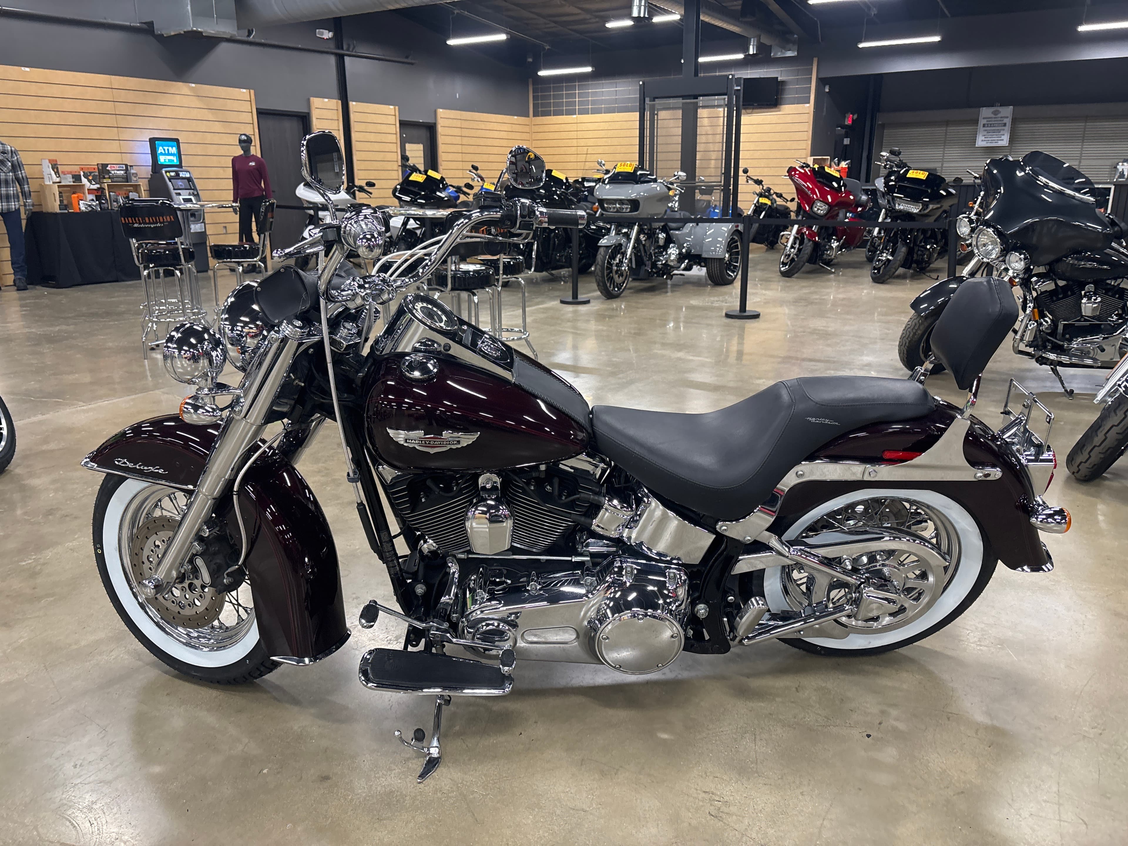 2007 Harley-Davidson FLSTN Softail® Deluxe - media 3