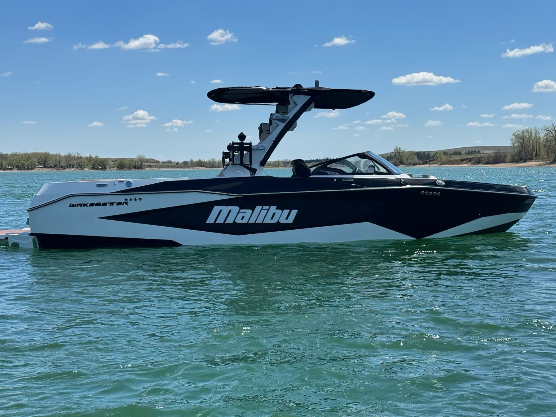 2025 Malibu Wakesetter 25 LSV - media 2