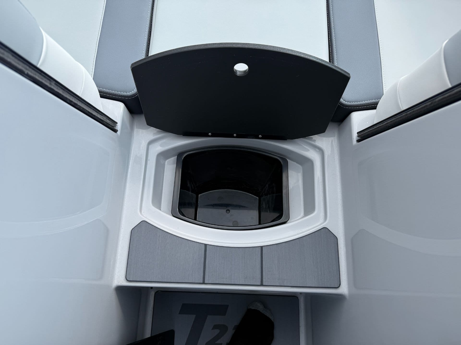 2026 Axis Axis T235 - media 12