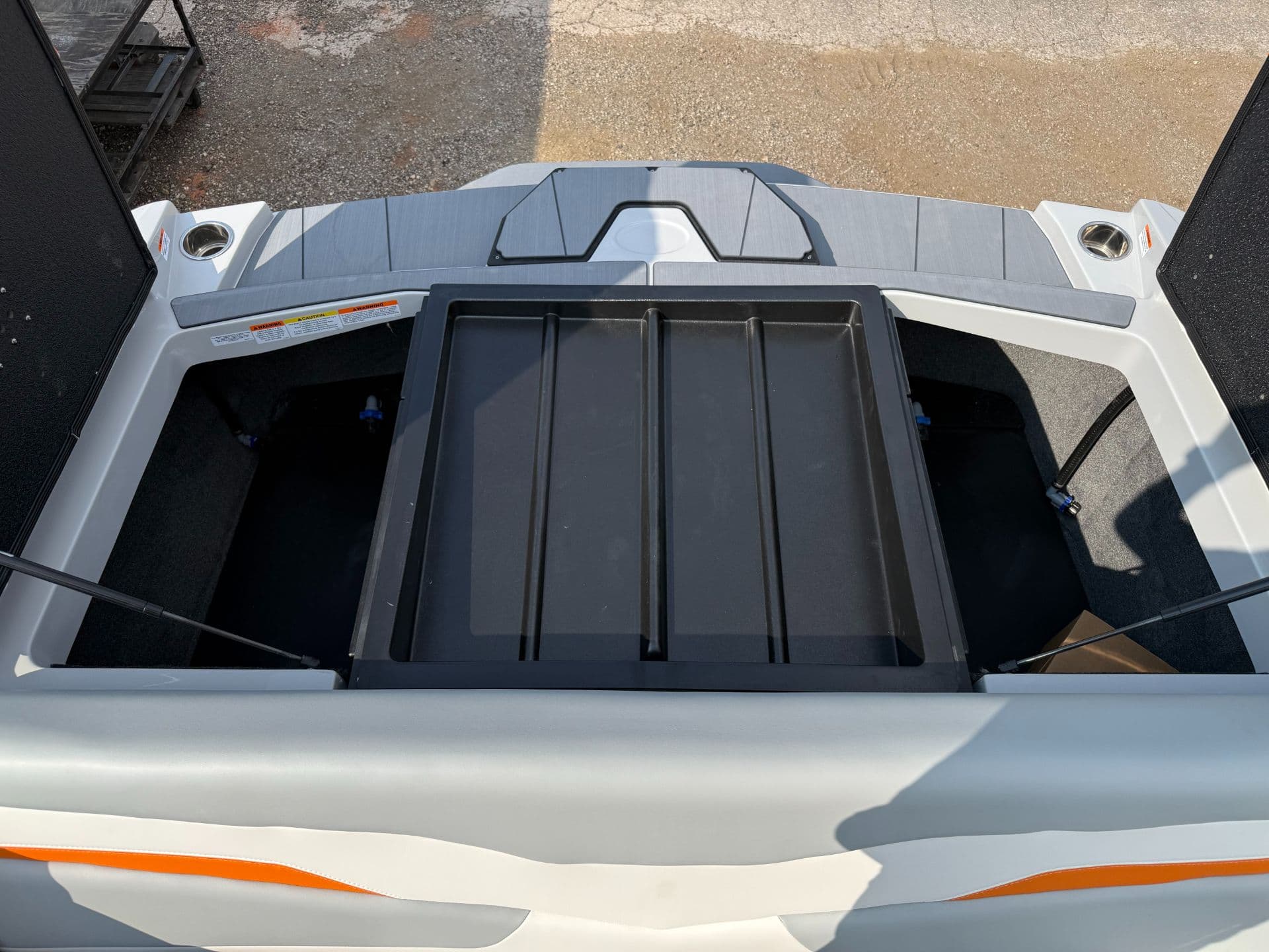 2026 Axis Axis T235 - media 30