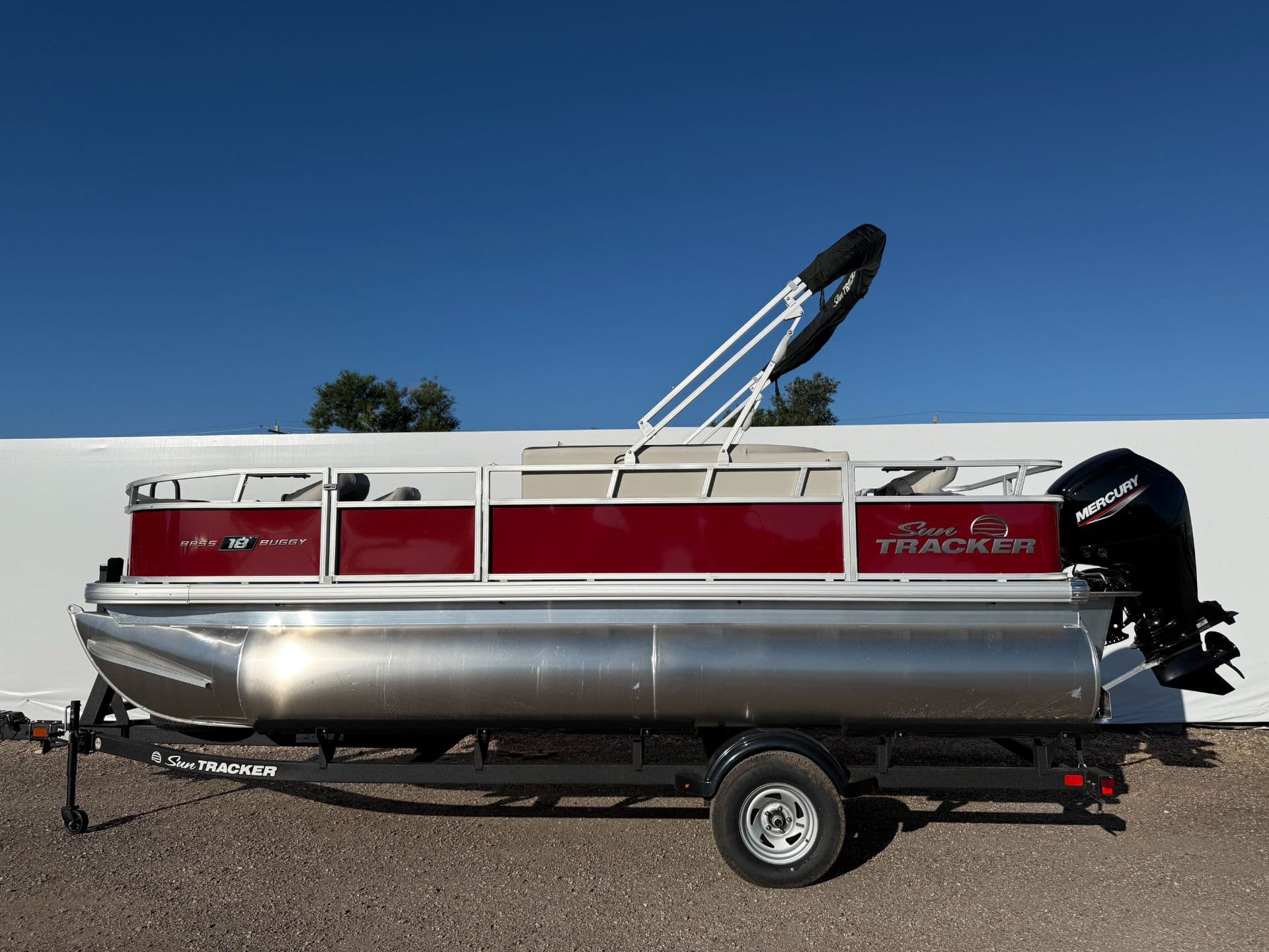 2026 Sun Tracker Bass Buggy 18 DLX