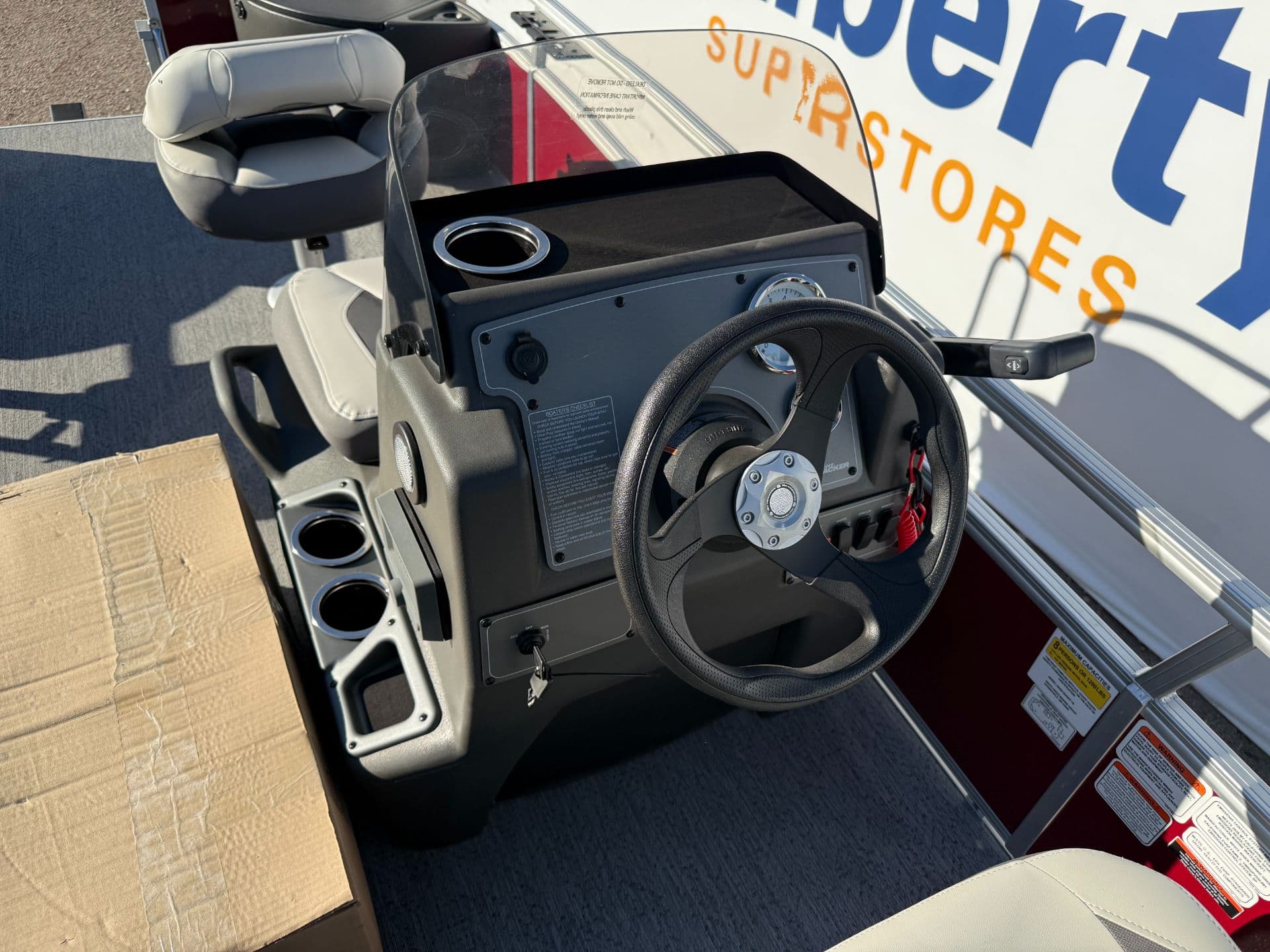 2026 Sun Tracker Bass Buggy 18 DLX - media 13