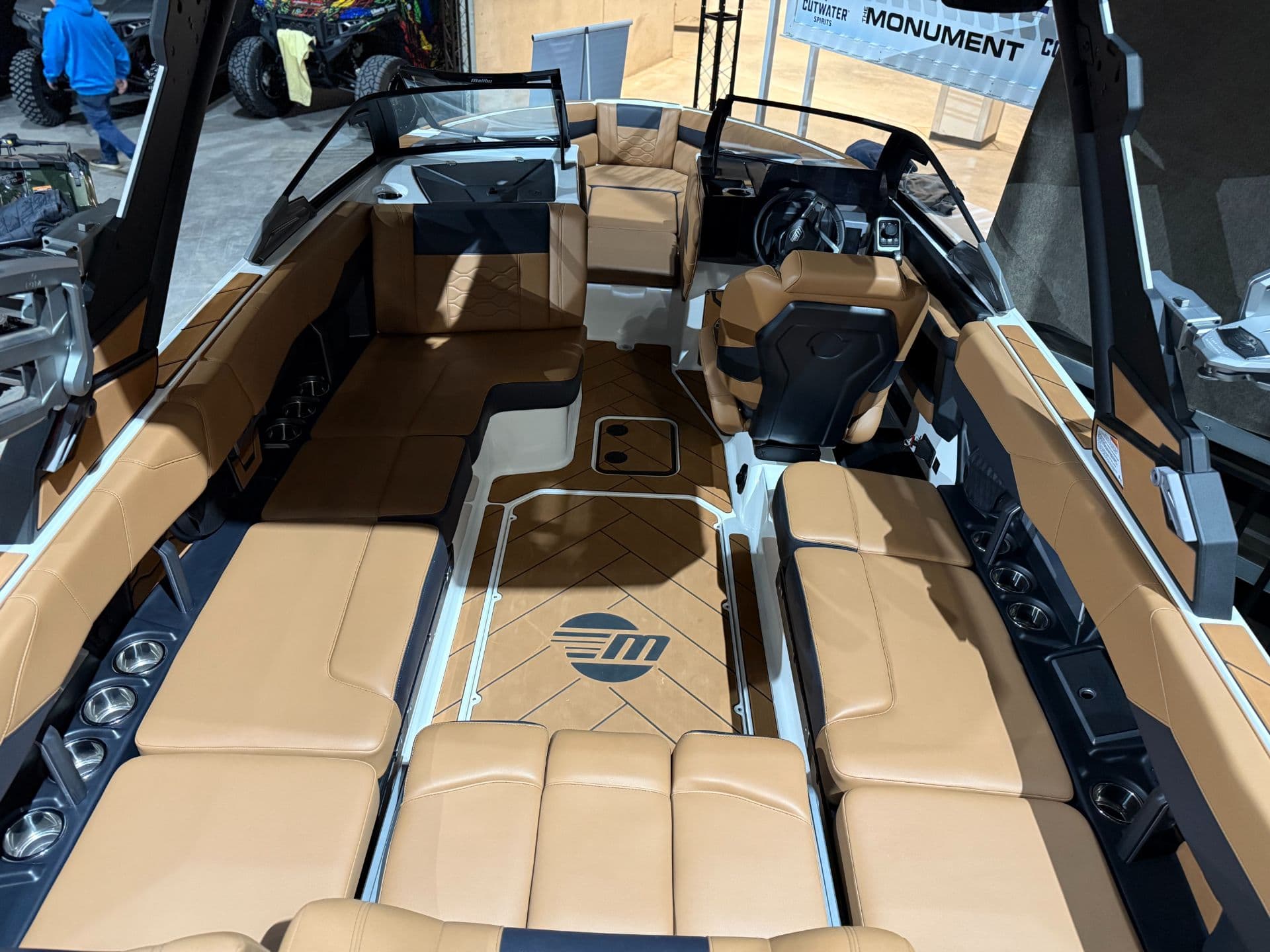 2026 Malibu Wakesetter 23 LSV - media 24