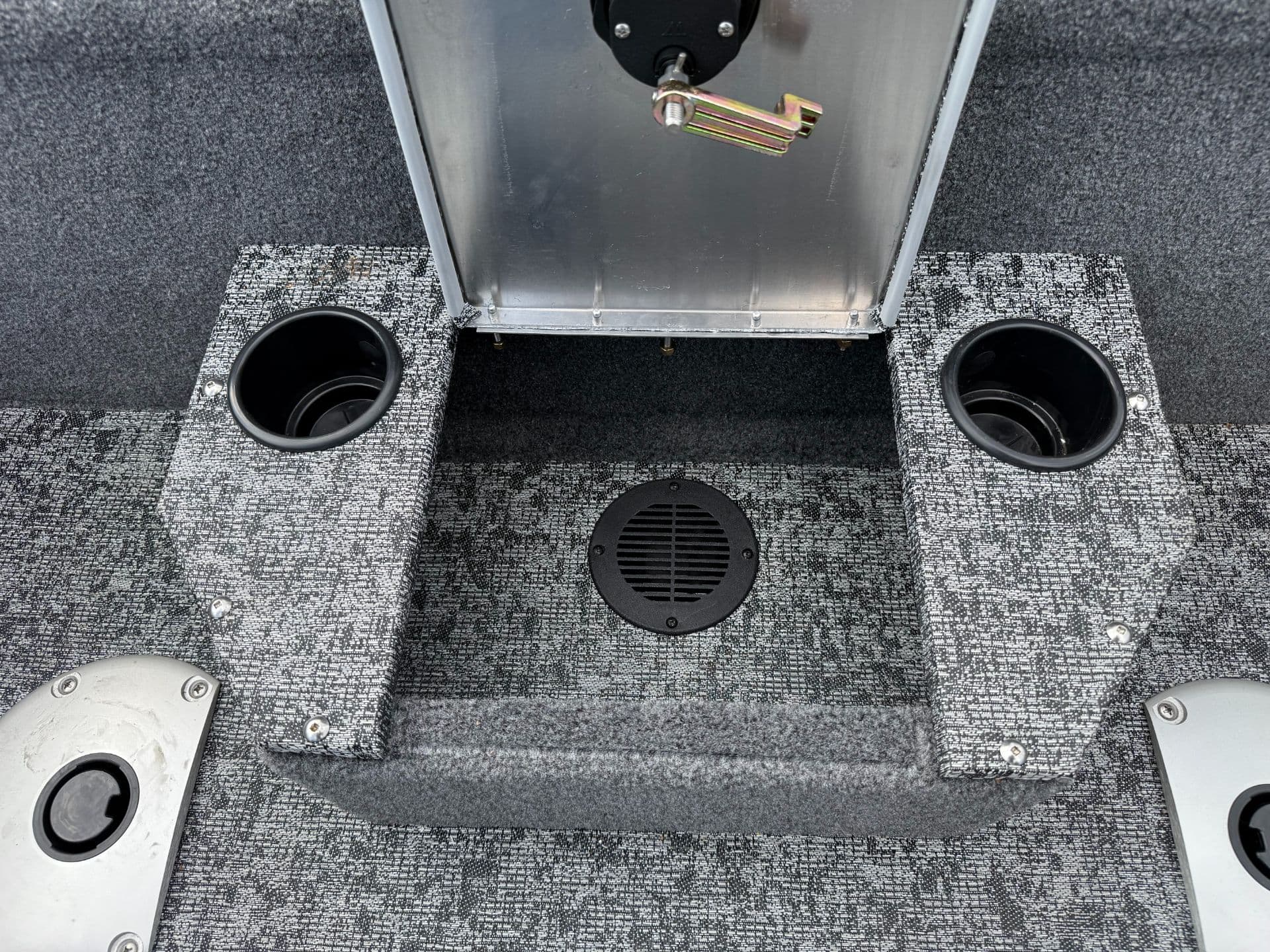 2026 Tracker Pro Guide V-175 WT - media 23