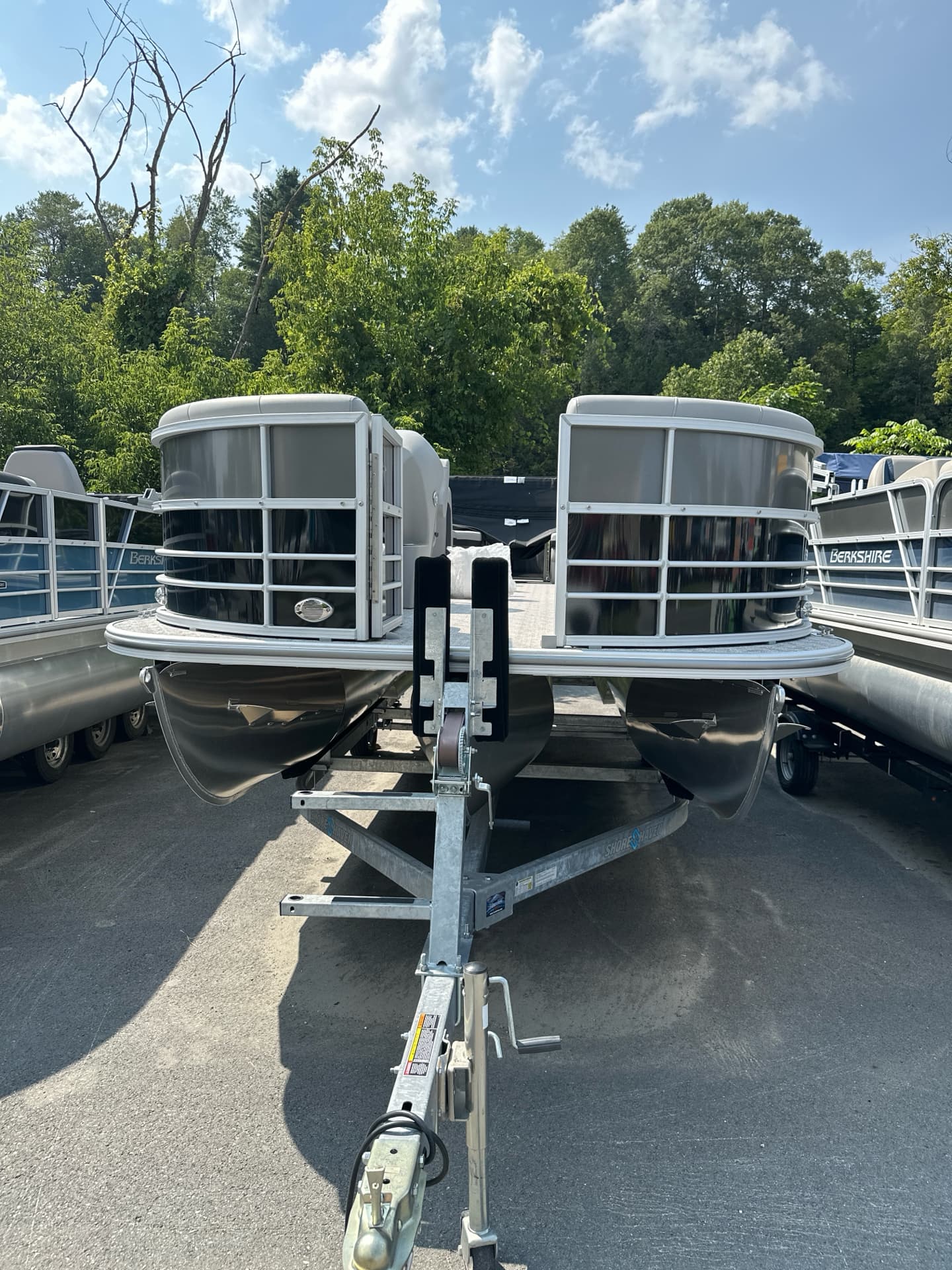 2025 Berkshire 22RFXLE275