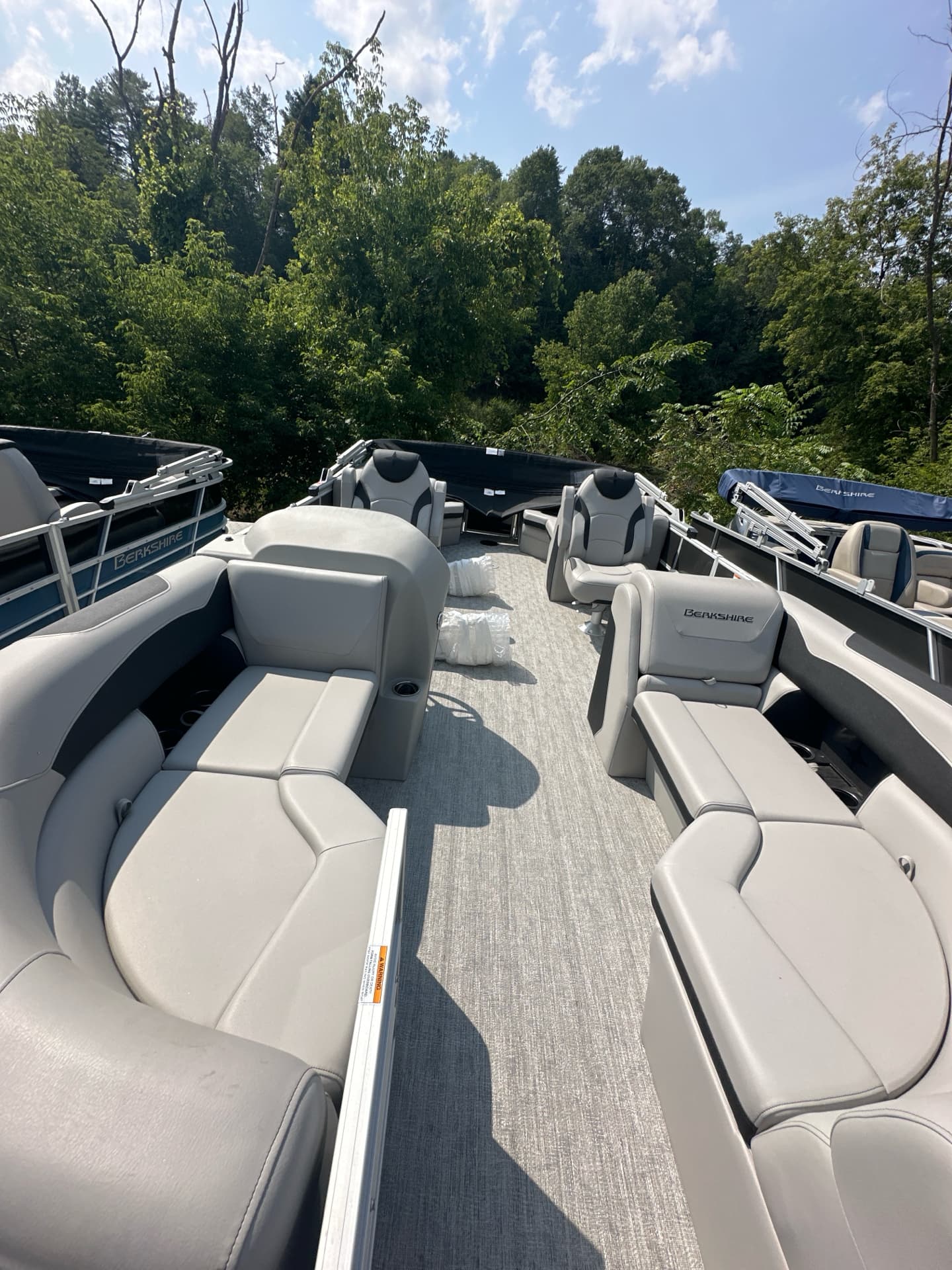 2025 Berkshire 22RFXLE275 - media 2