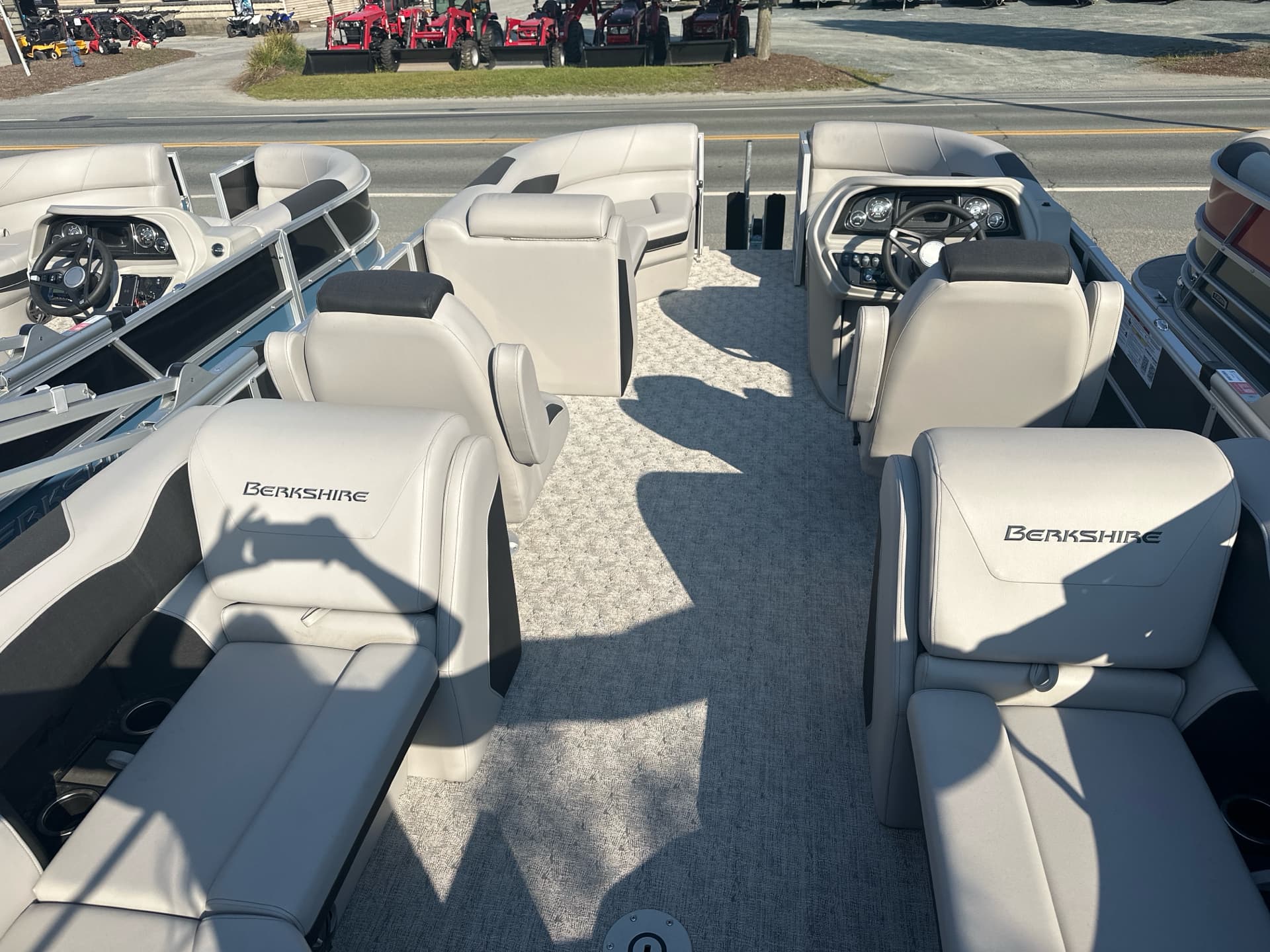 2025 Berkshire 22RFXLE275 - media 3