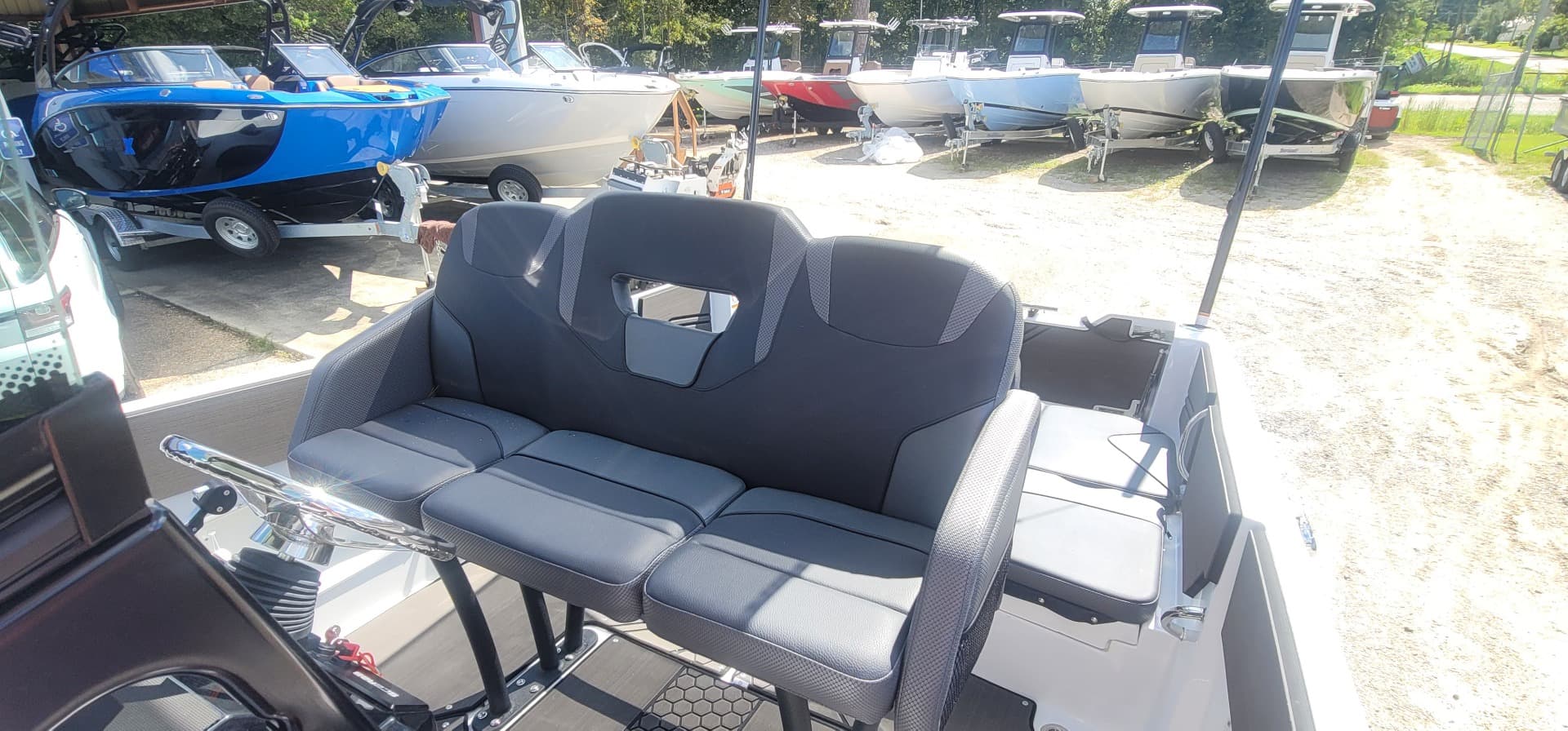 2025 Scarab 255 Open LX - media 11