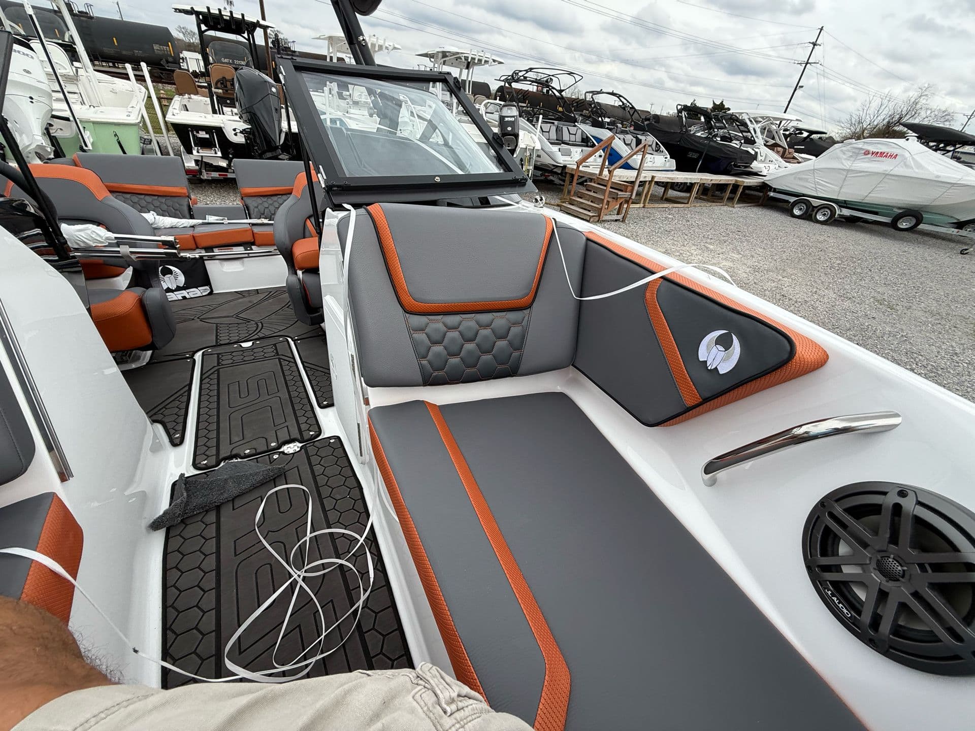 2025 Scarab 195 LX - media 24