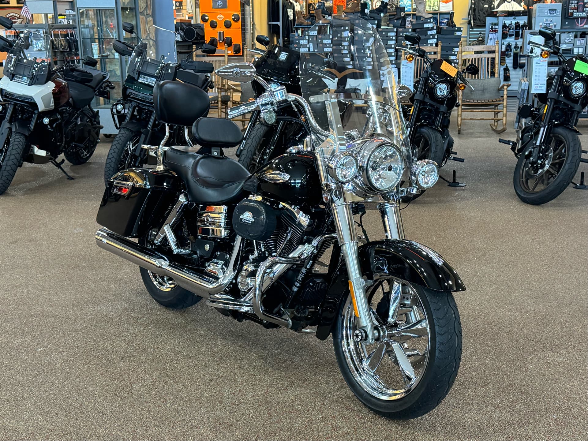 2015 Harley-Davidson Switchback™ - media 2