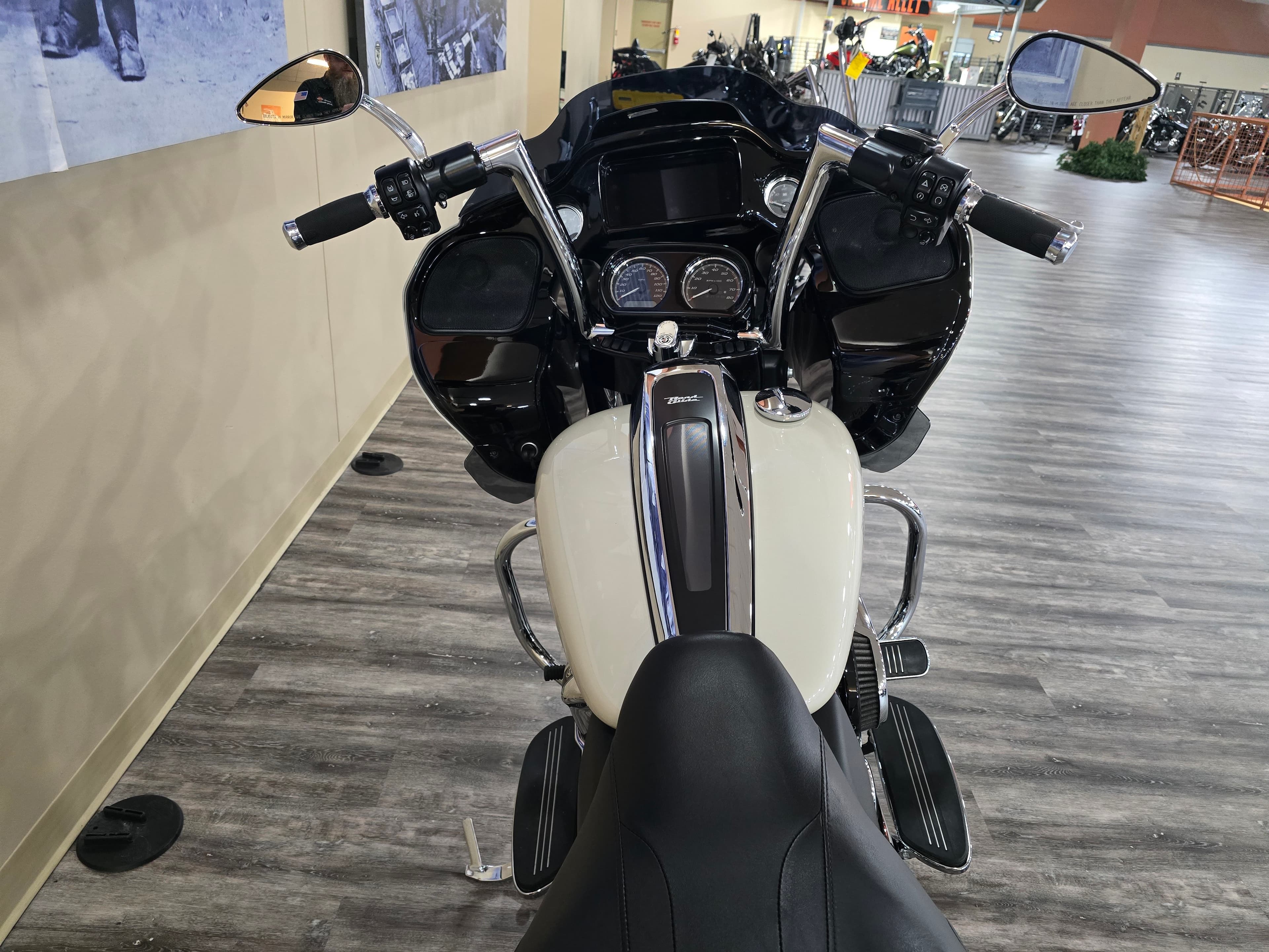 2023 Harley-Davidson Road Glide® Special - media 8