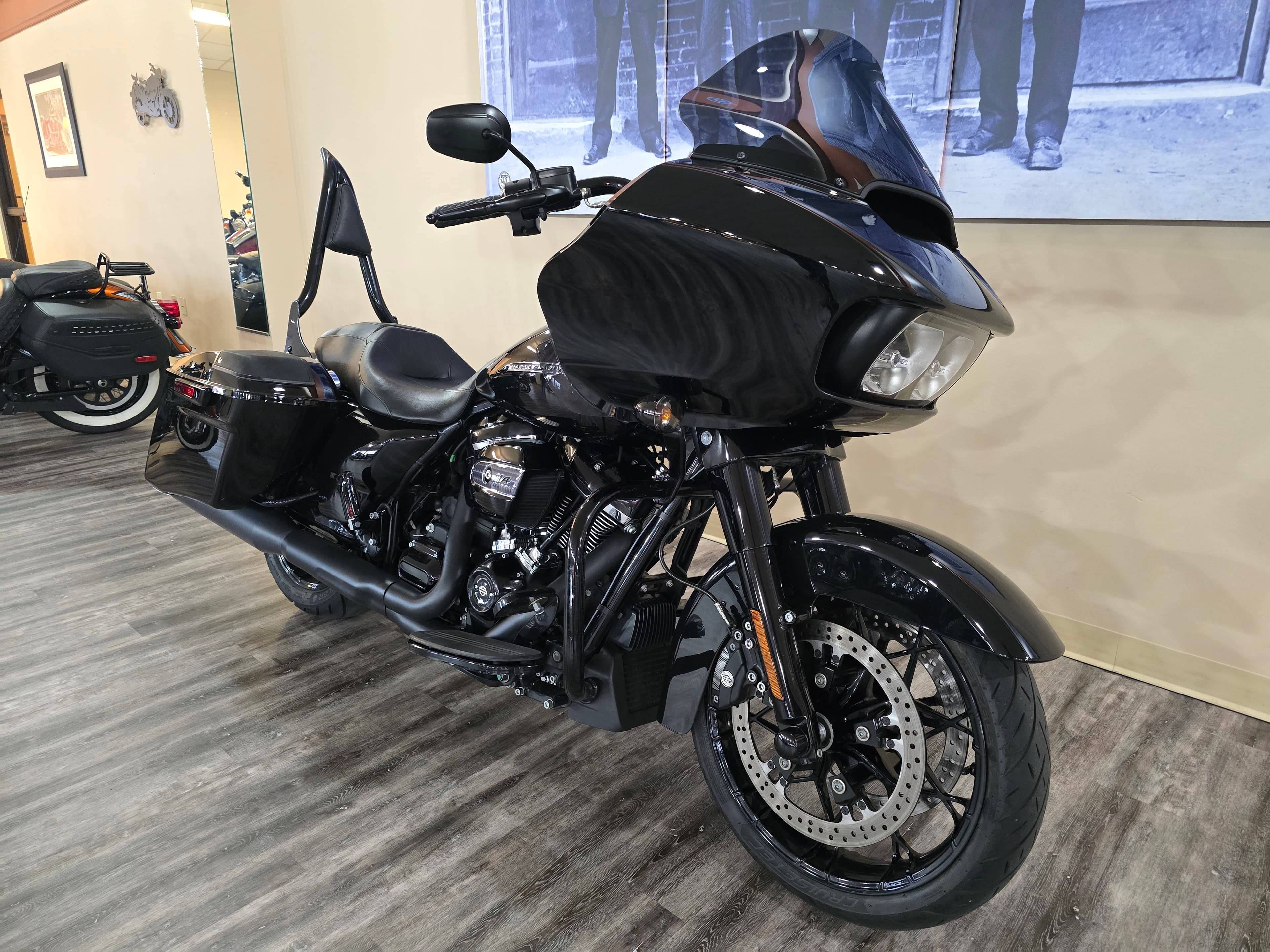 2020 Harley-Davidson Road Glide® Special - media 3