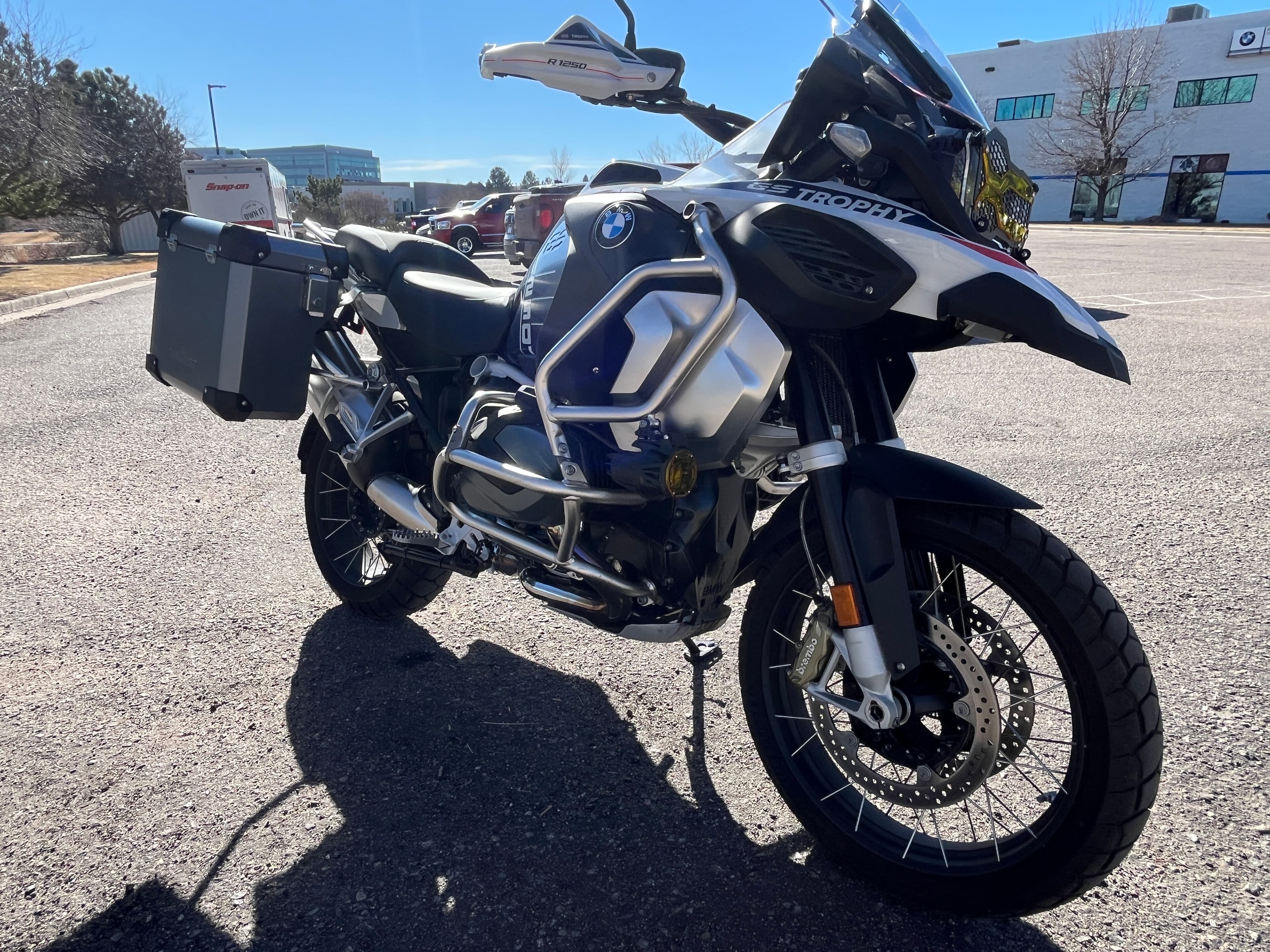 2024 BMW R 1250 GS Adventure - media 3