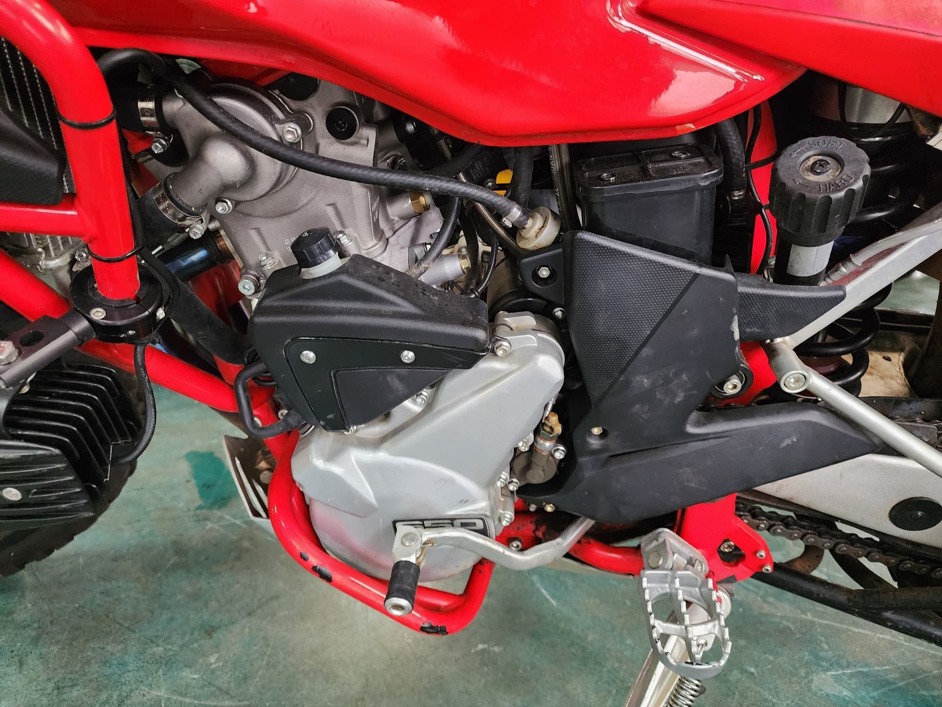 2019 SWM SuperDual X - media 8