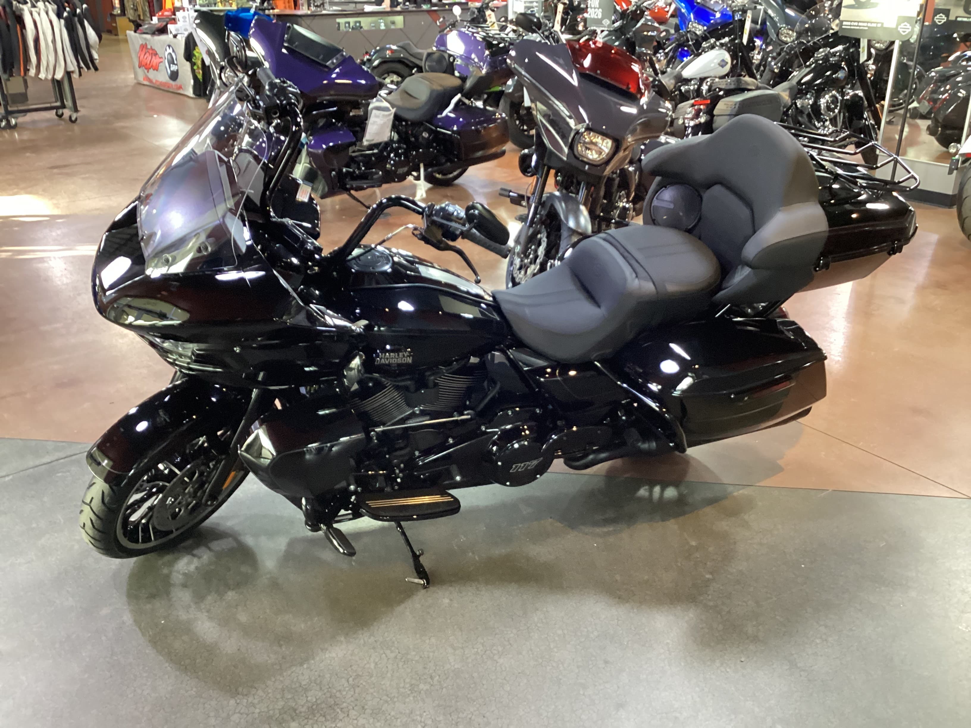 2026 Harley-Davidson Road Glide® Limited - media 3