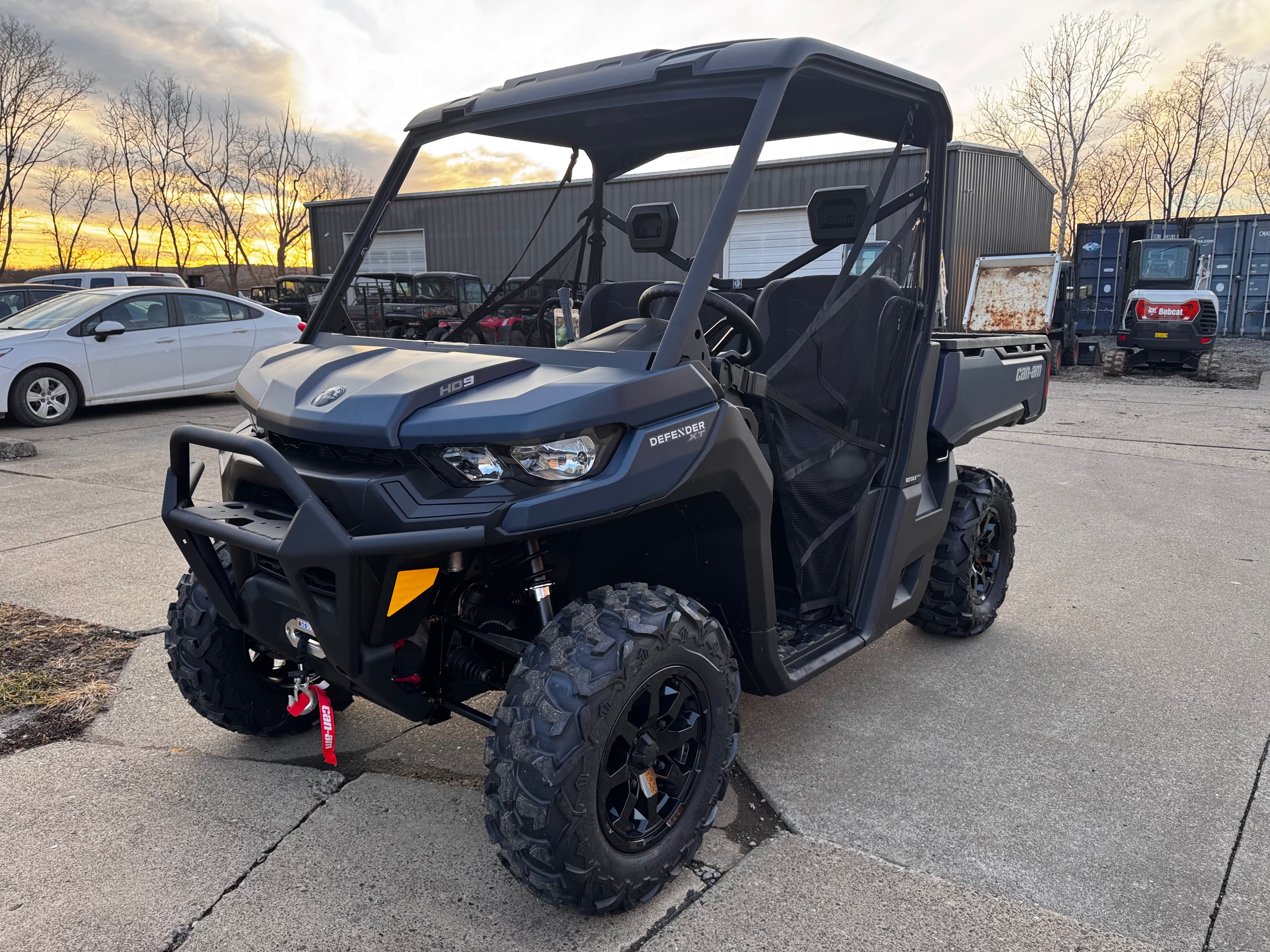 2026 Can-Am Defender XT HD9 - media 2
