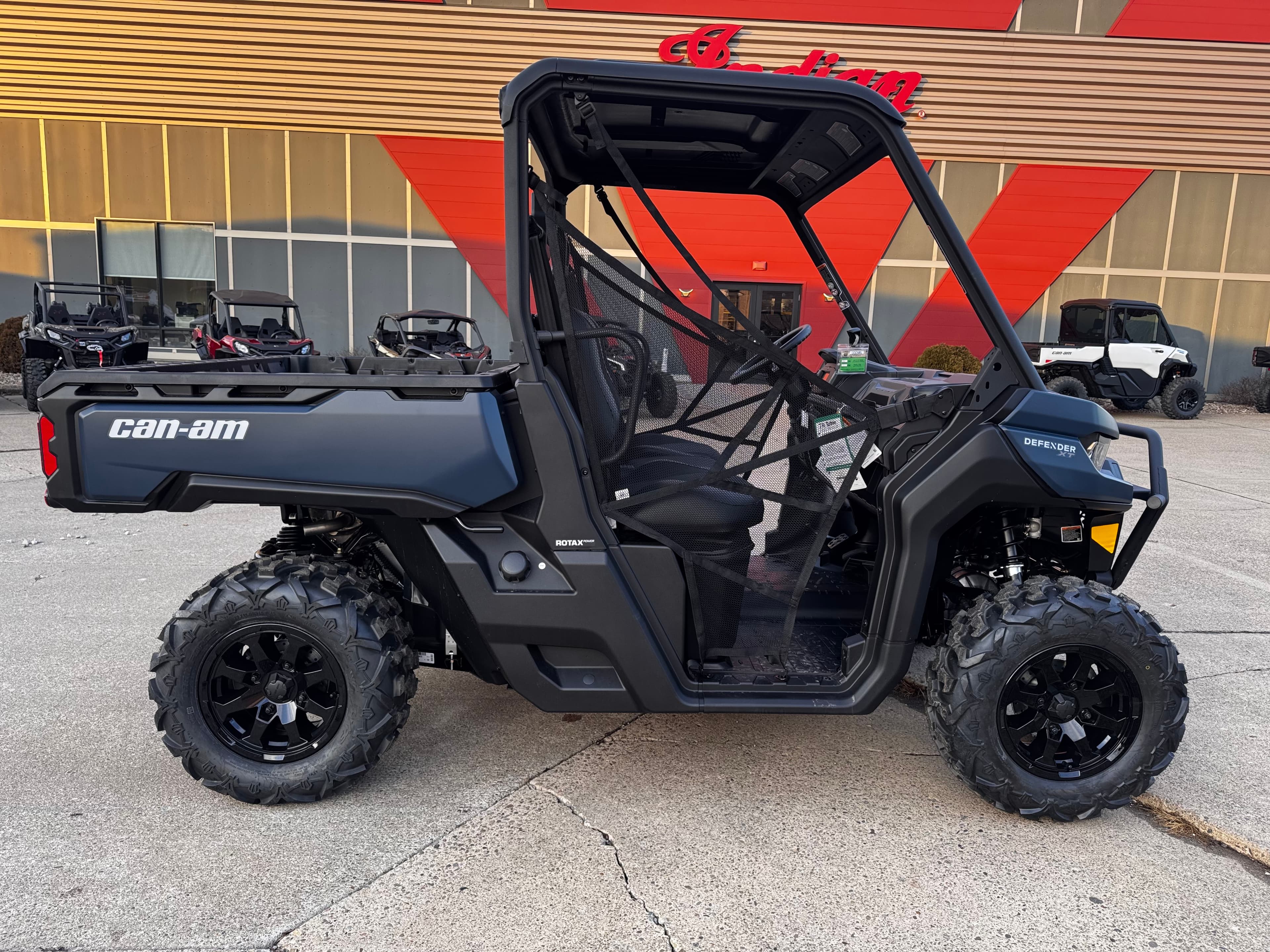 2026 Can-Am Defender XT HD9 - media 5