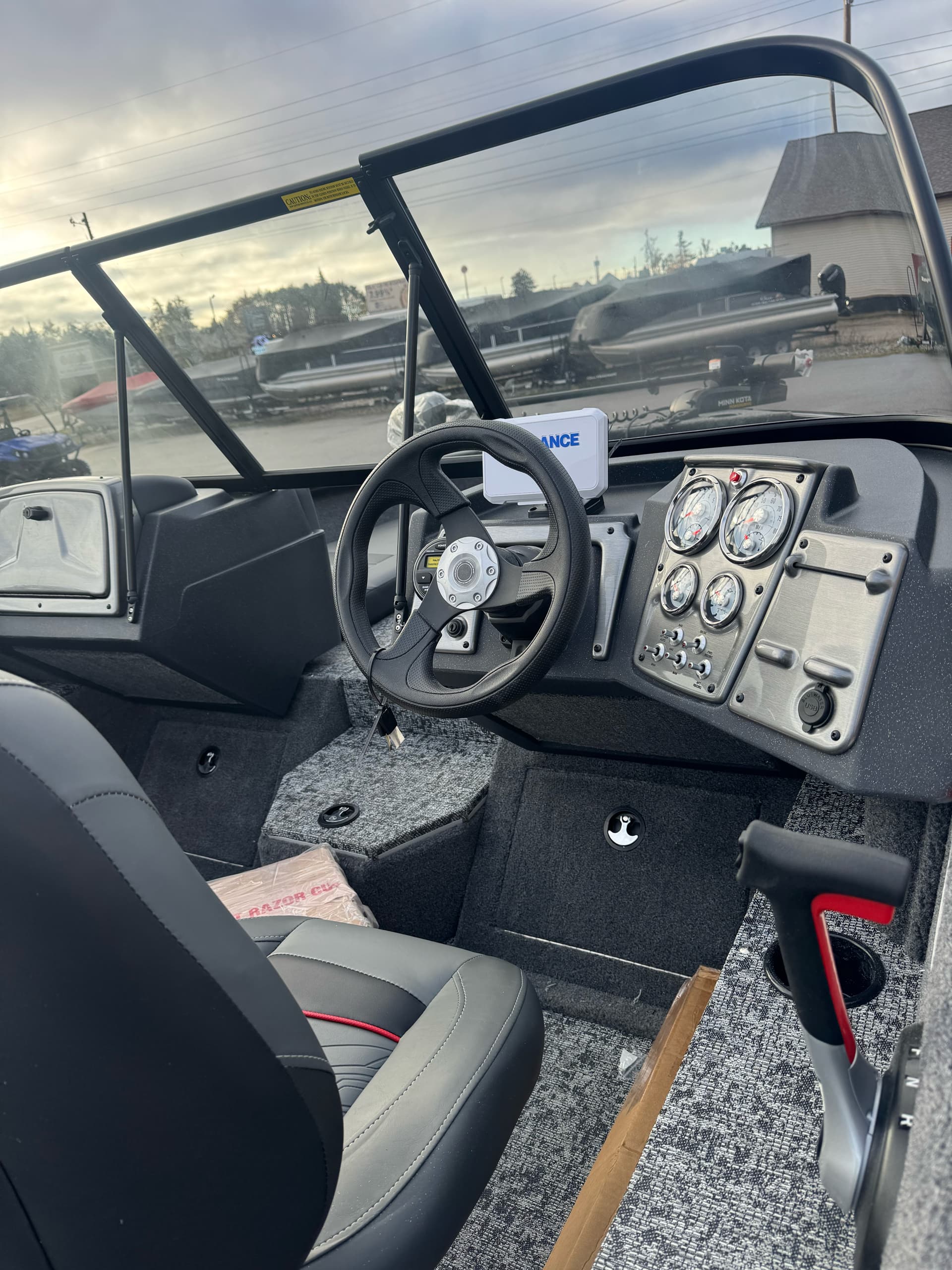 2026 Tracker Pro Guide V175 Combo - media 7