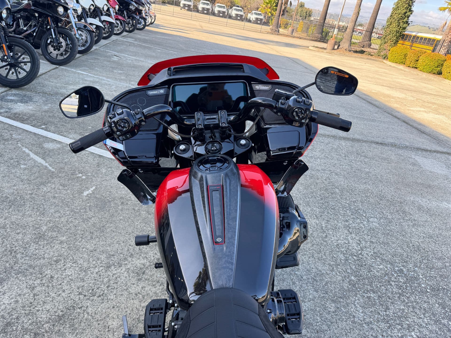 2026 Harley-Davidson CVO™ Road Glide® ST - media 4