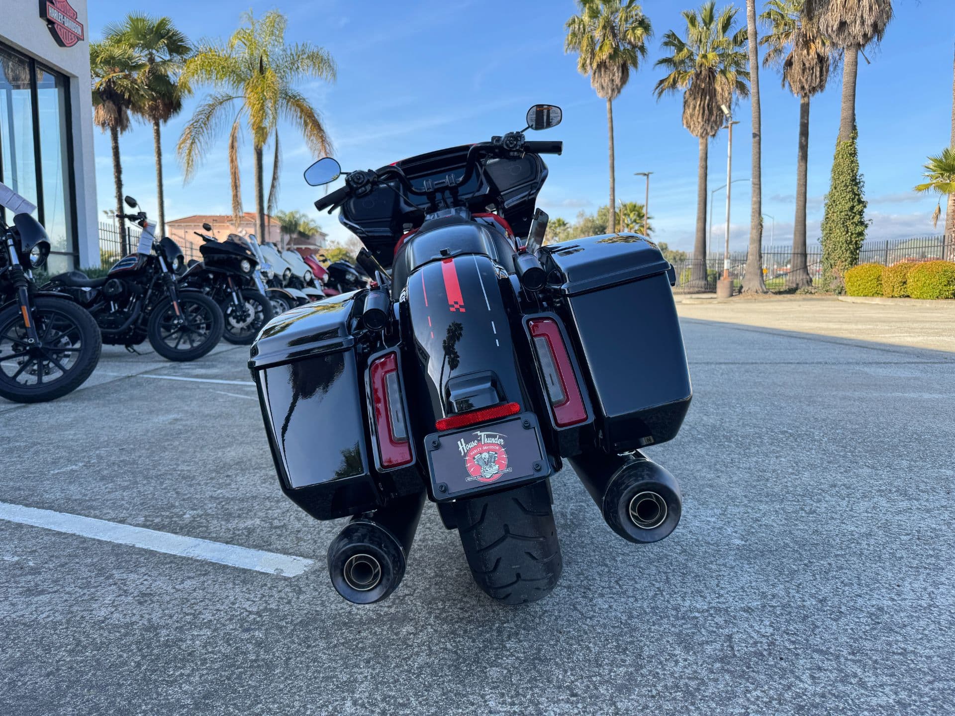 2026 Harley-Davidson CVO™ Road Glide® ST - media 8