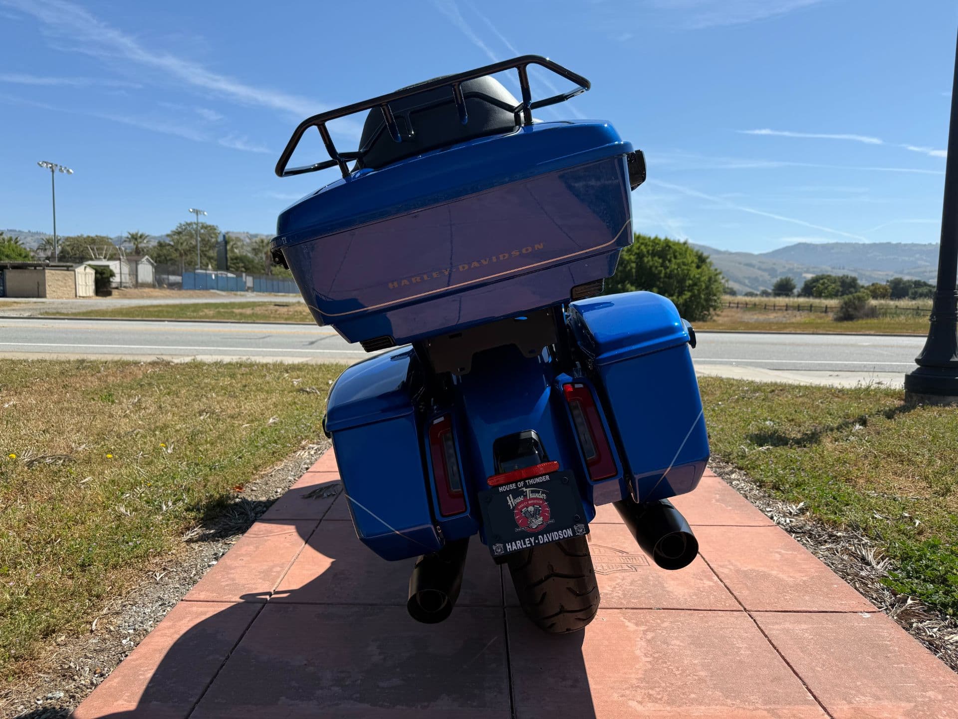 2025 Harley-Davidson Street Glide® Ultra - media 6