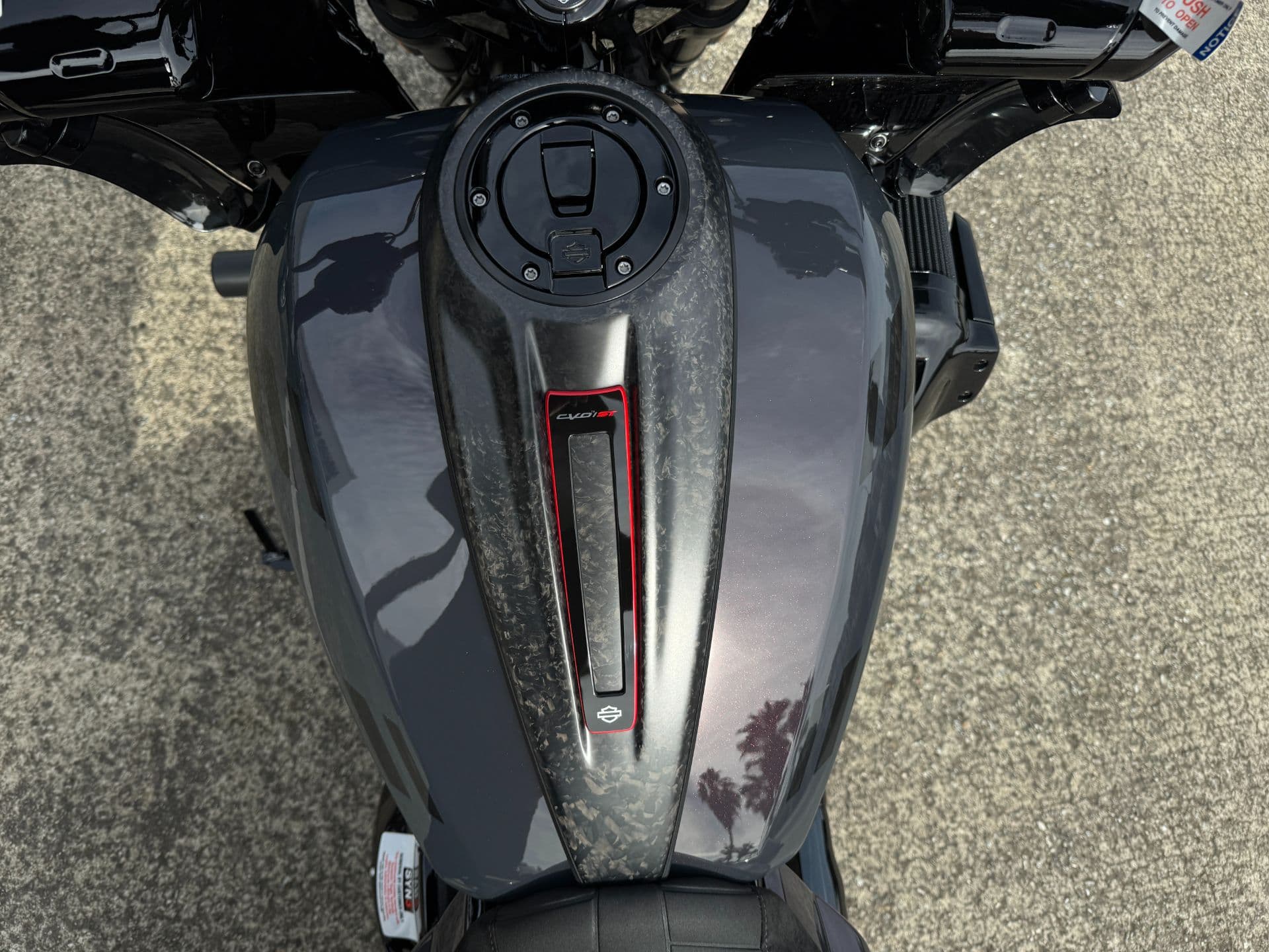 2026 Harley-Davidson CVO™ Road Glide® ST - media 5