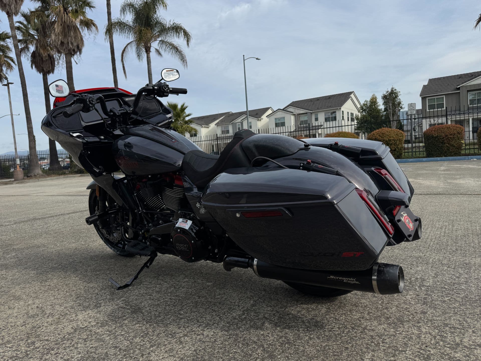 2026 Harley-Davidson CVO™ Road Glide® ST - media 8